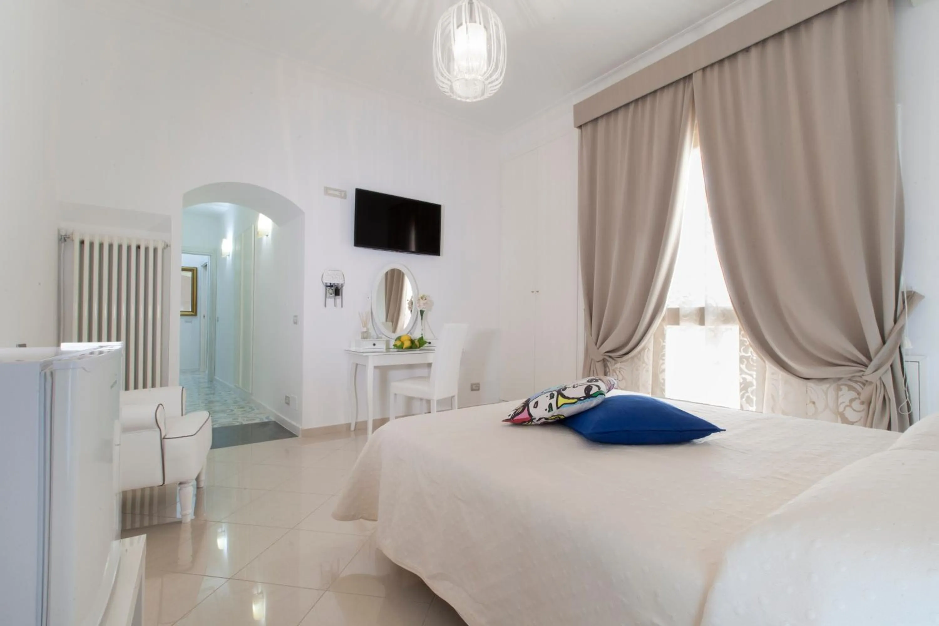 Photo of the whole room, Bed in San Nicola B&B