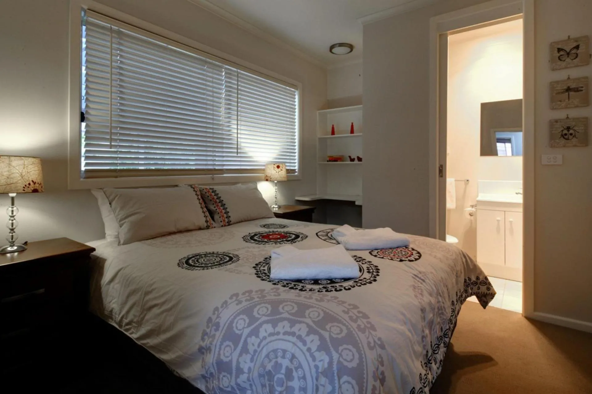 Bedroom, Bed in Reardon Place