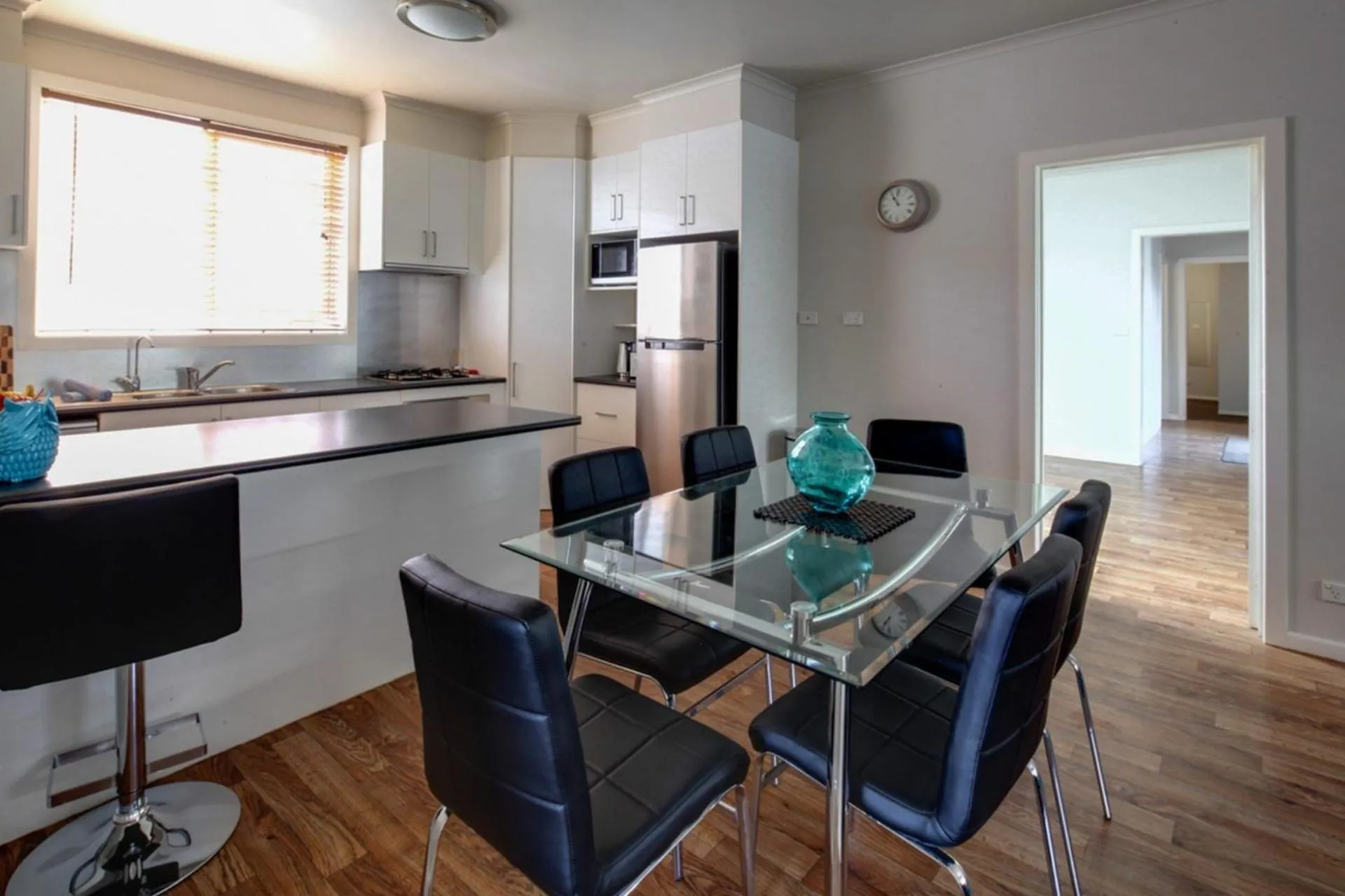 Kitchen or kitchenette in Reardon Place