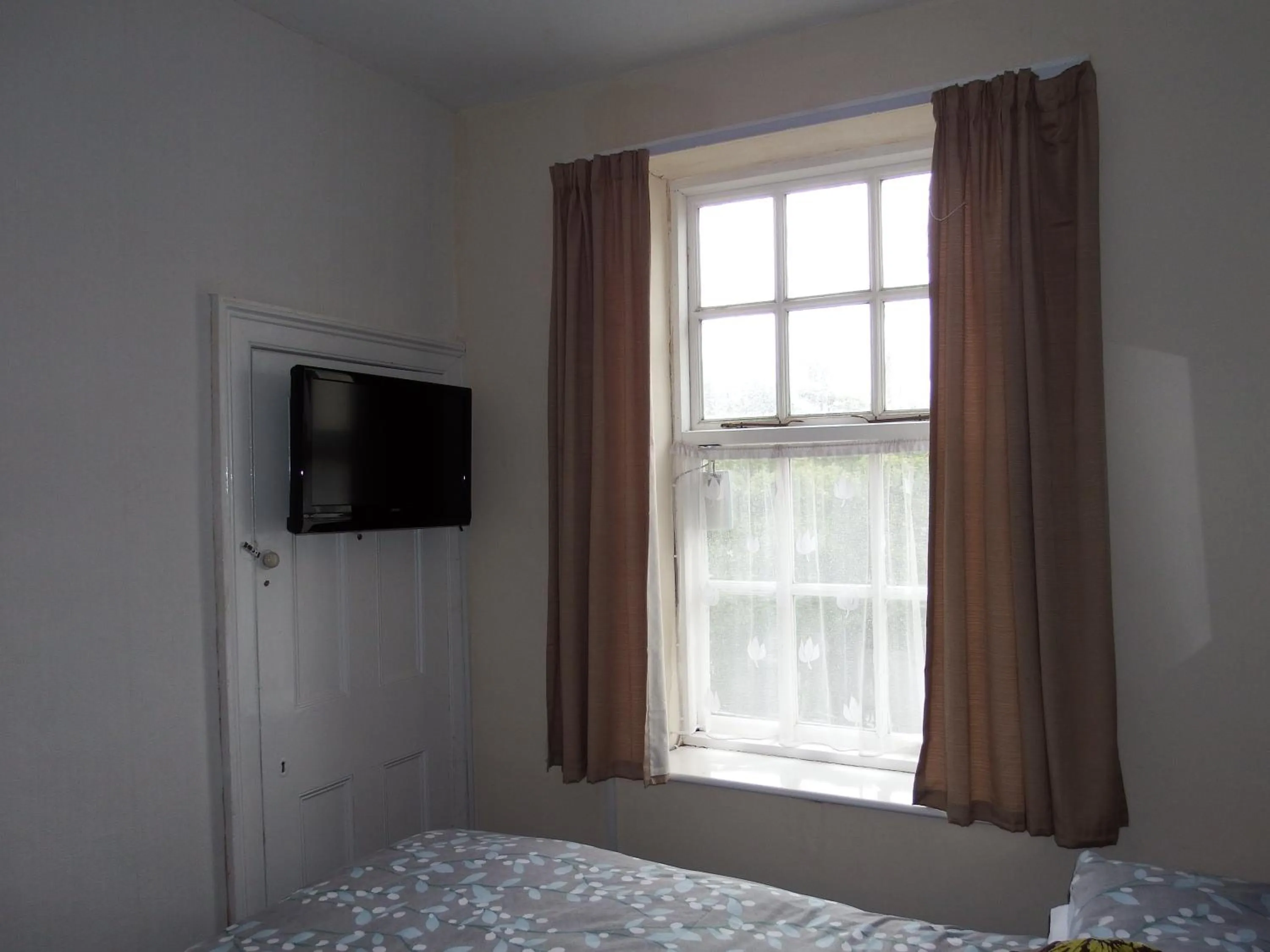 Photo of the whole room, Bed in Angel Guesthouse