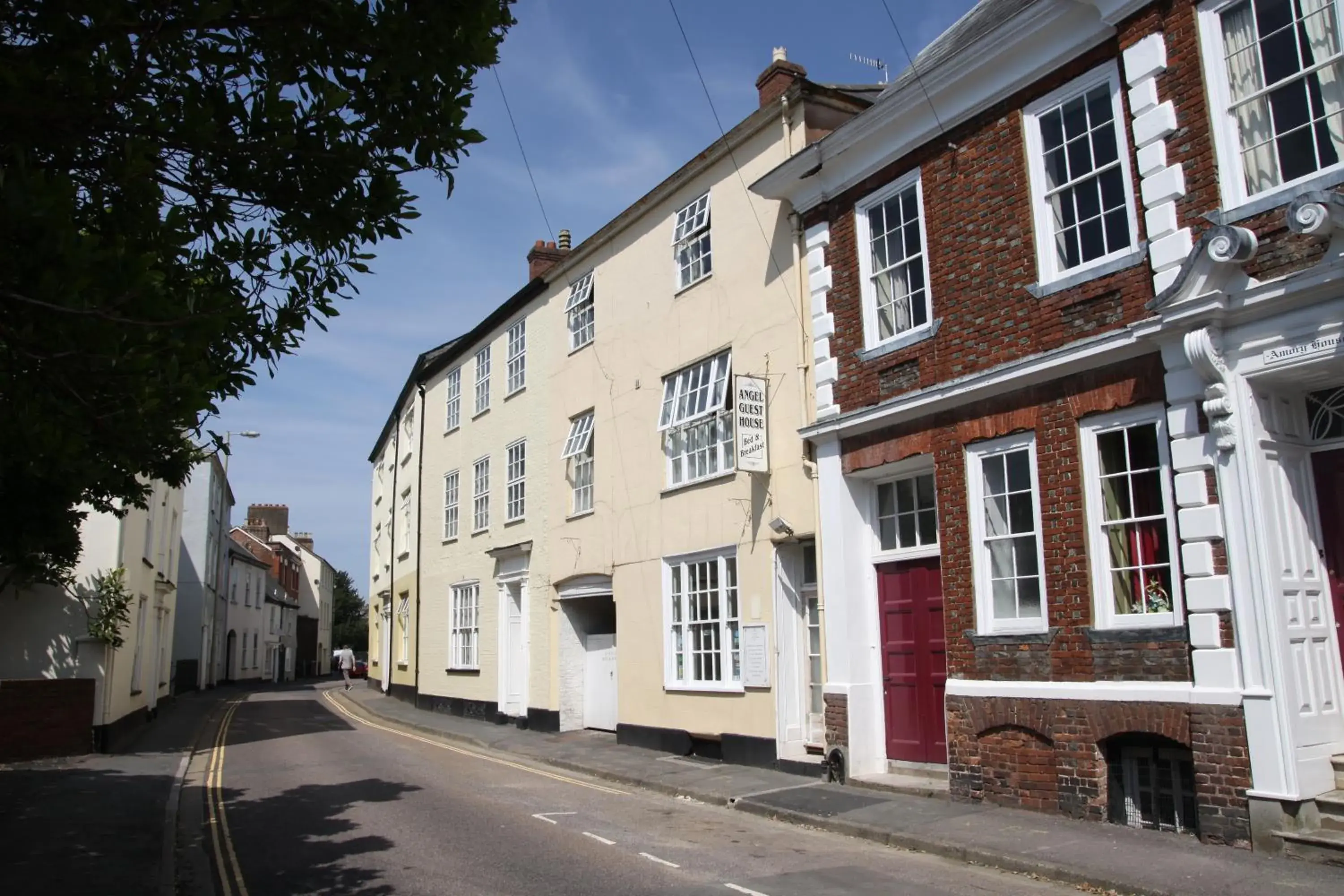 Facade/entrance in Angel Guesthouse Facade/entrance in Angel Guesthouse