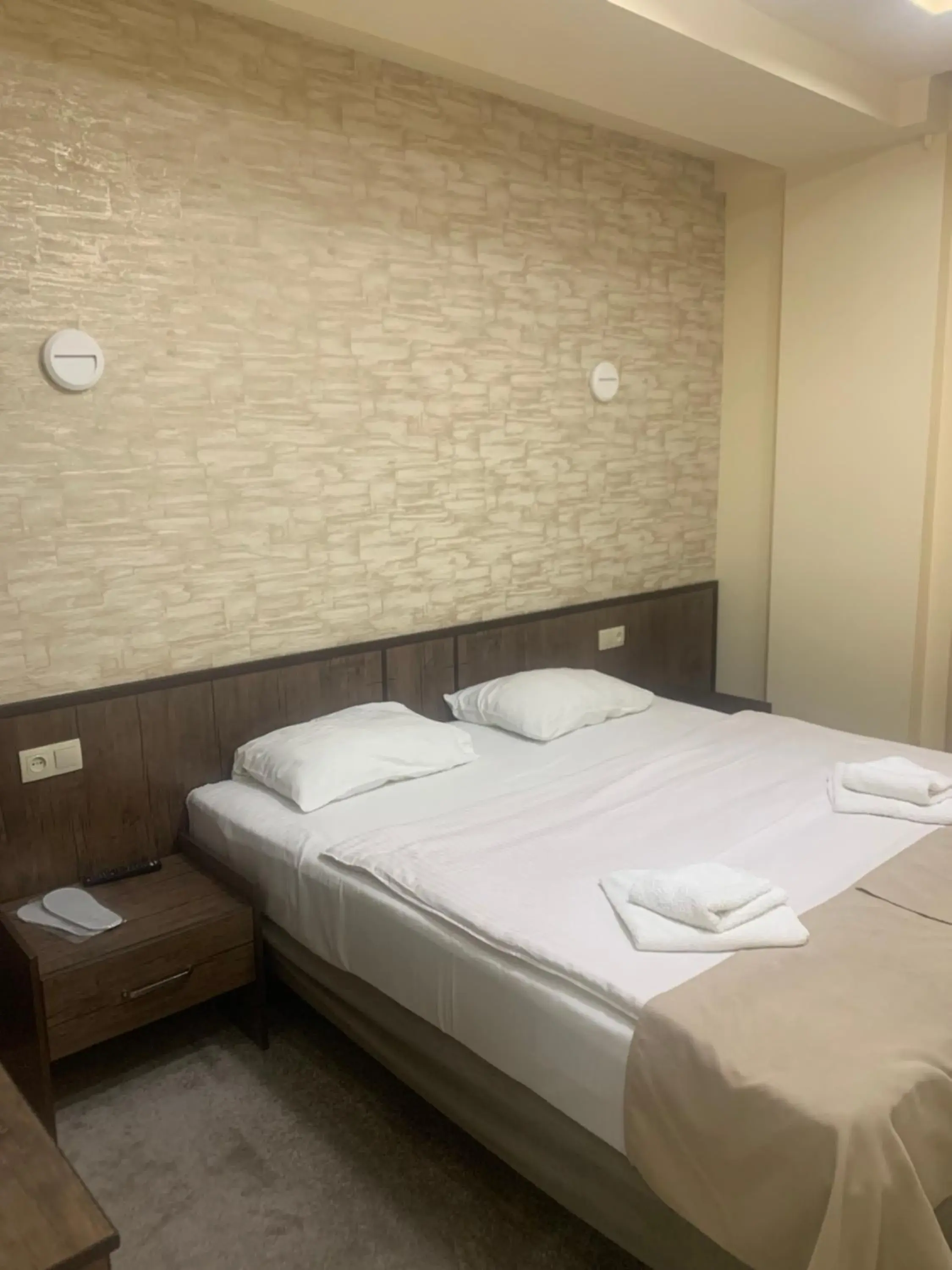 Budget Double or Twin Room - single occupancy in Hobby Hotel Budget Double or Twin Room - single occupancy in Hobby Hotel
