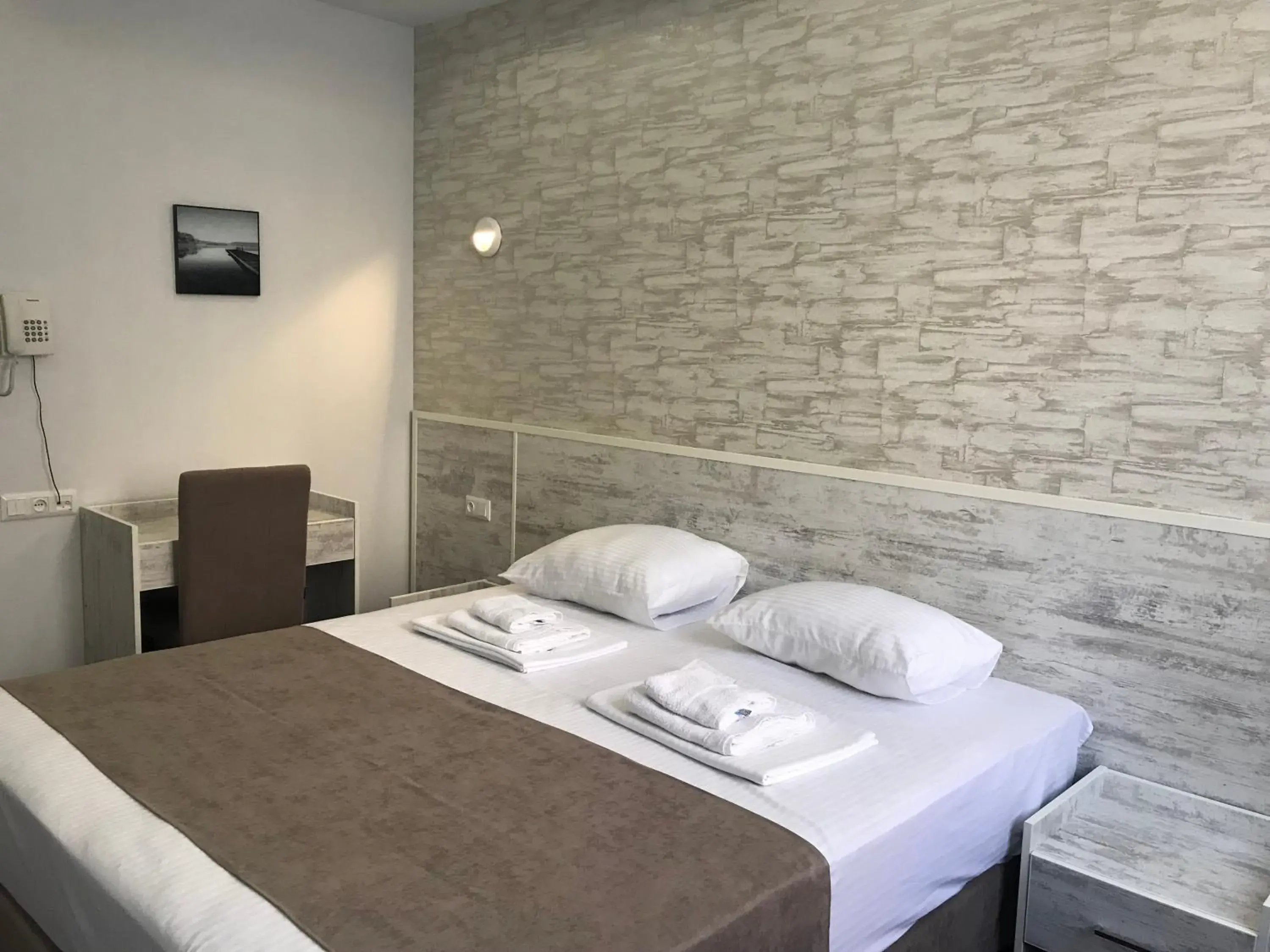 Standard Double or Twin Room - single occupancy in Hobby Hotel Standard Double or Twin Room - single occupancy in Hobby Hotel