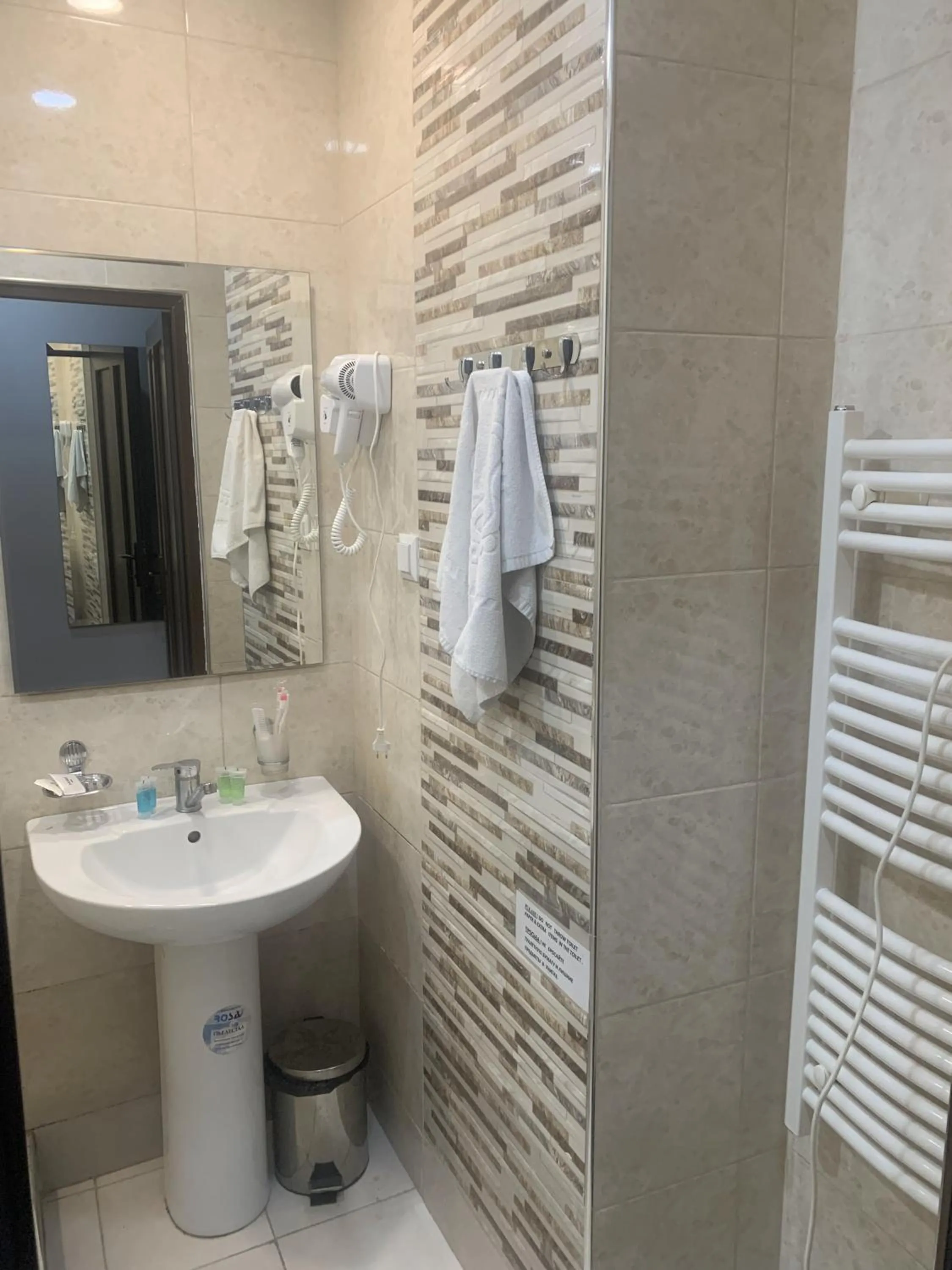 Bathroom in Hobby Hotel