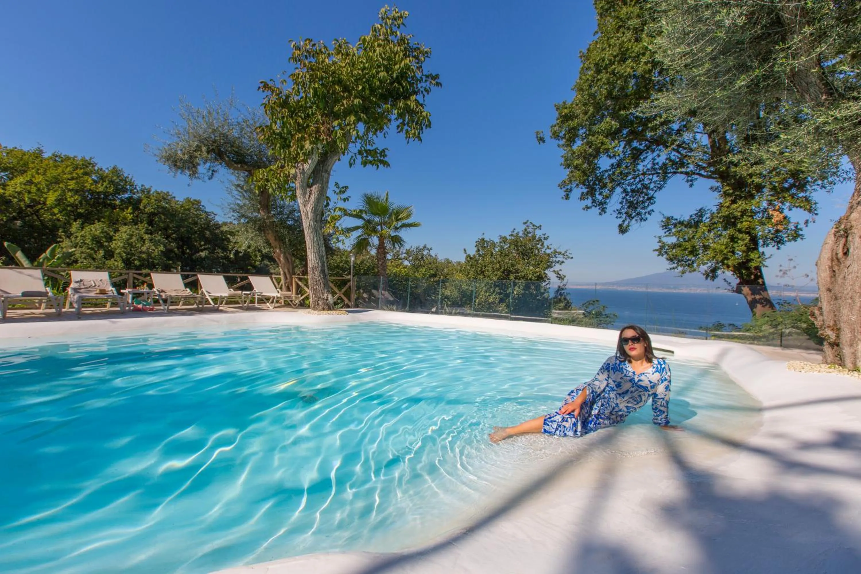 Pool view in Sorrento Dream