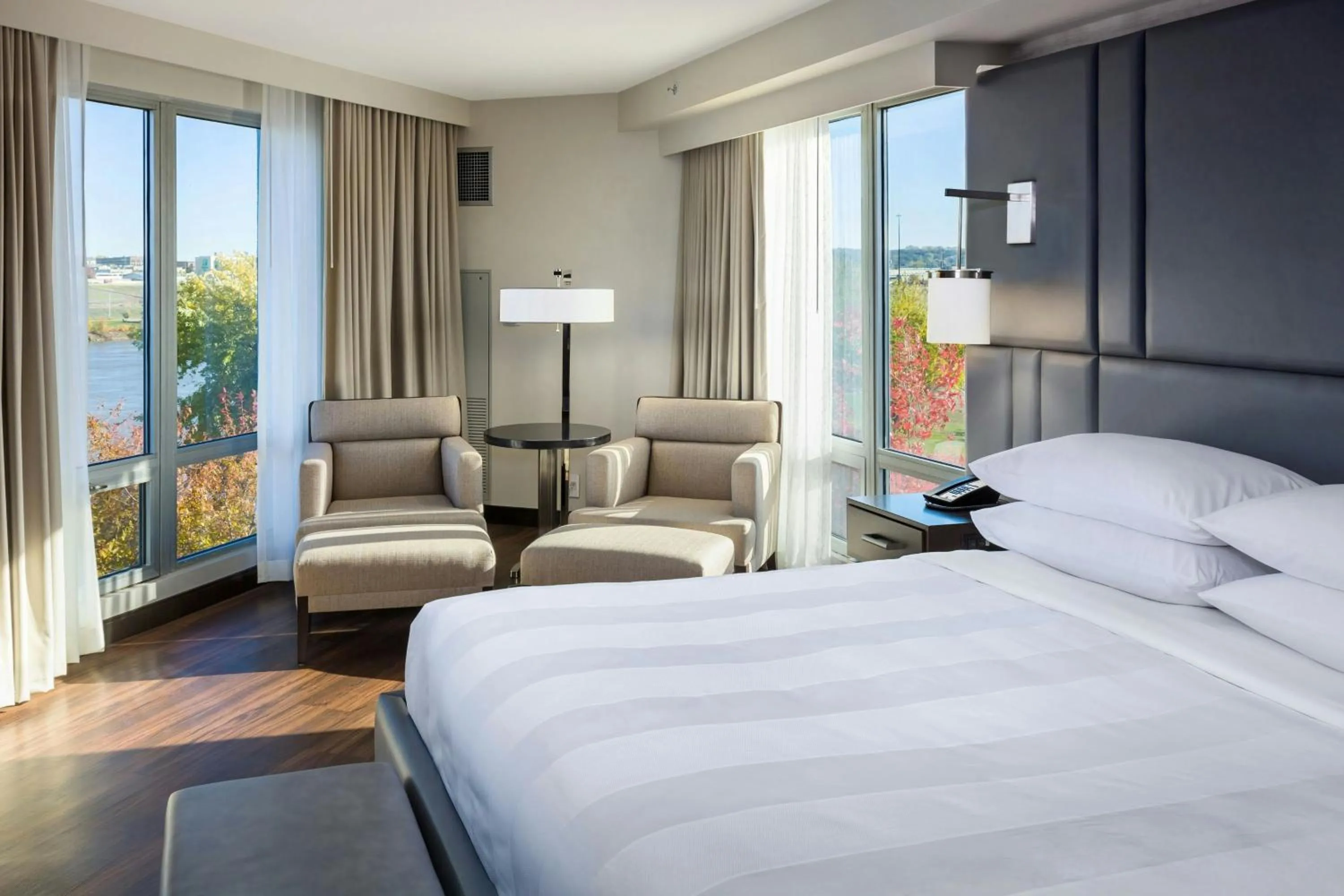 Bedroom, Bed in South Sioux City Marriott Riverfront