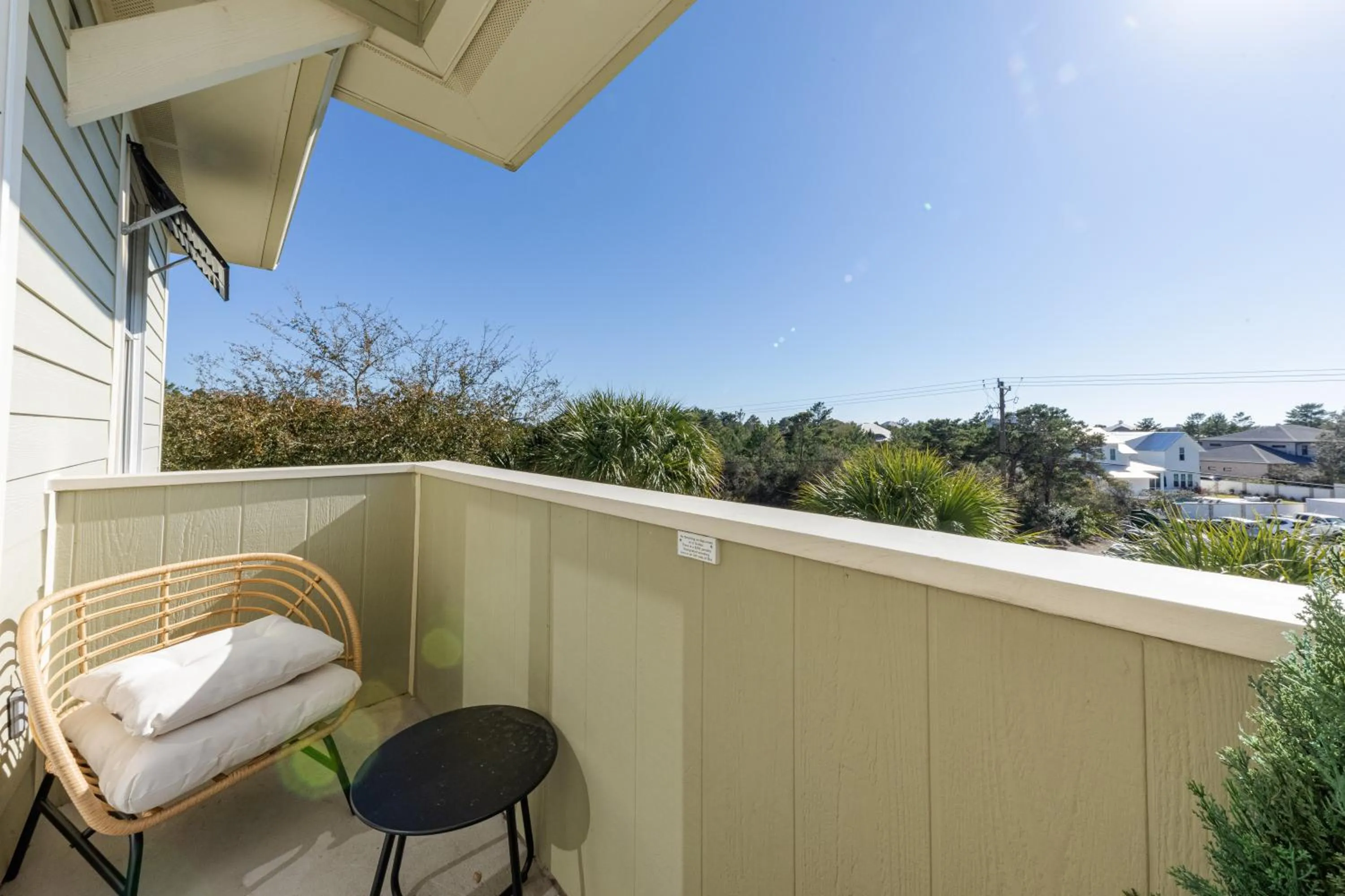 Patio in 30-A Inn & Suites