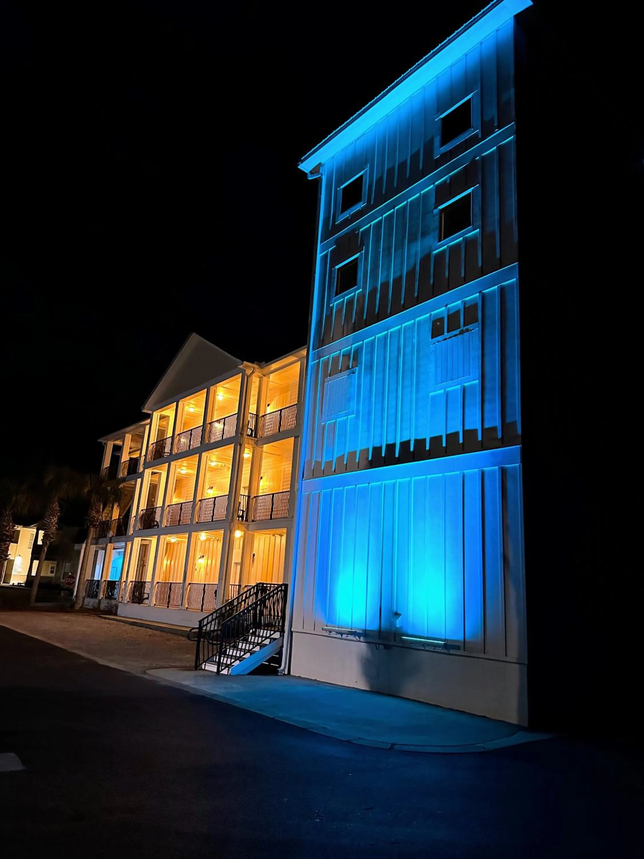 Property building in 30-A Inn & Suites