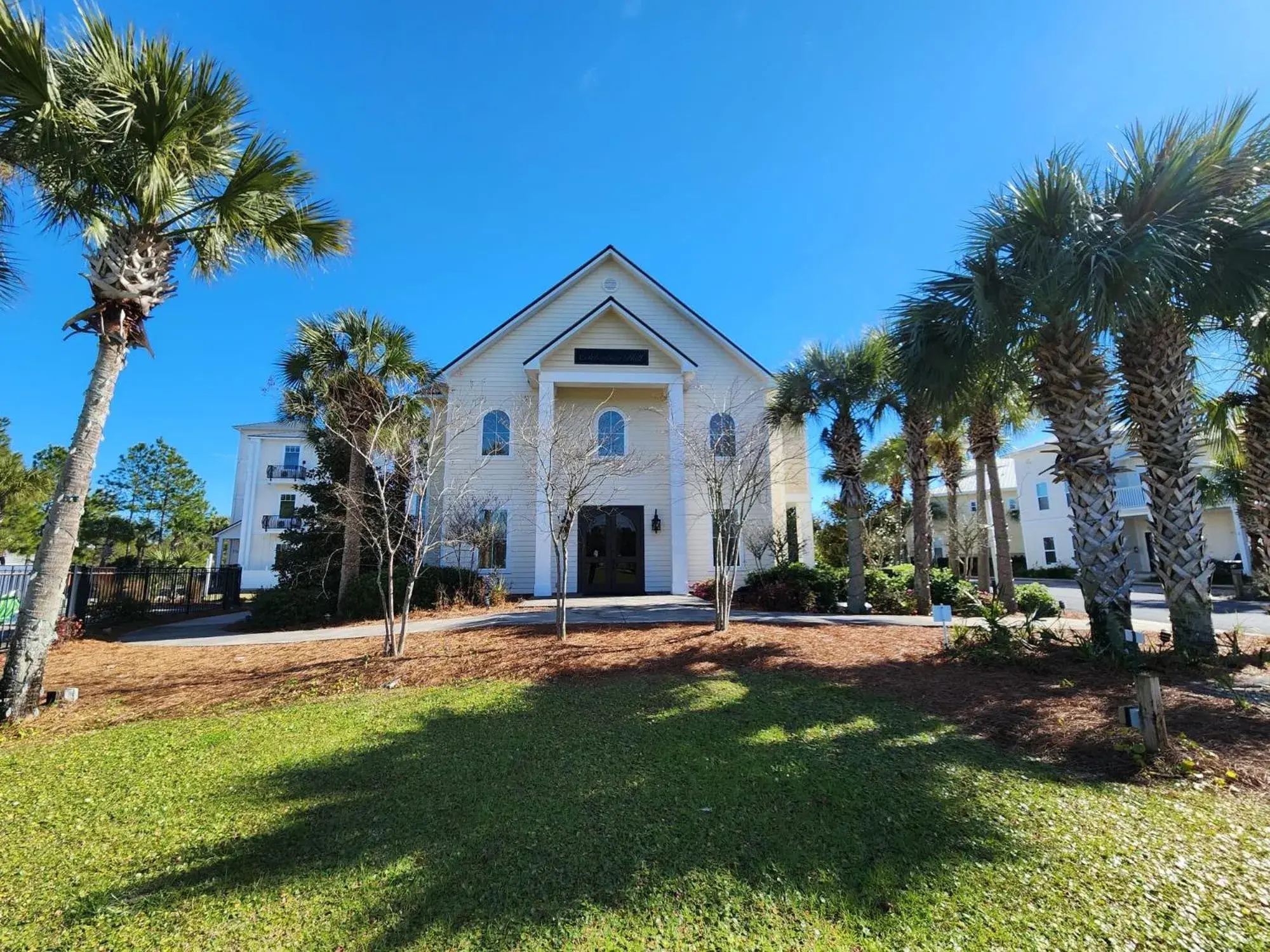 Property building in 30-A Inn & Suites Property building in 30-A Inn & Suites