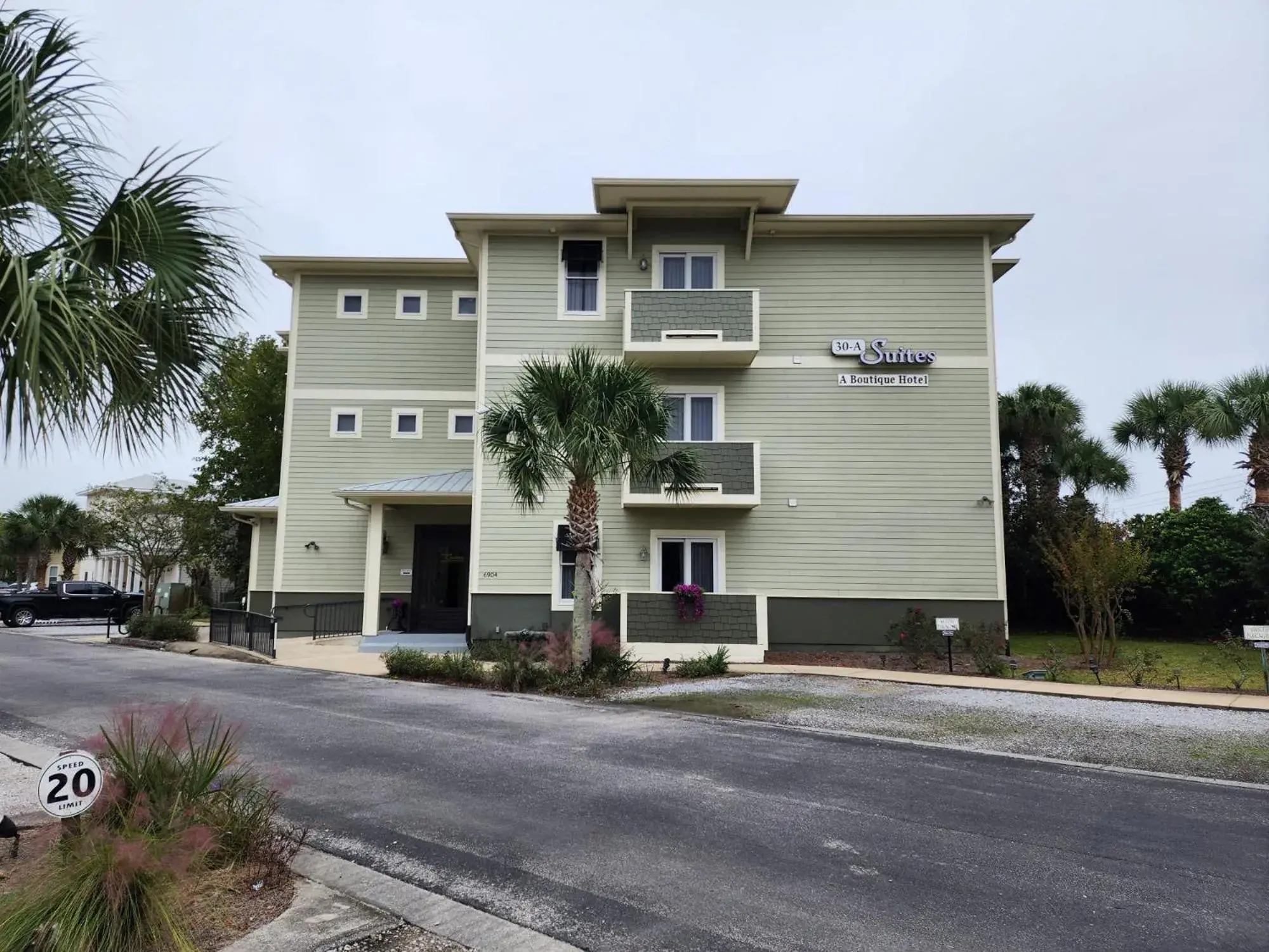 Property building in 30-A Inn & Suites Property building in 30-A Inn & Suites