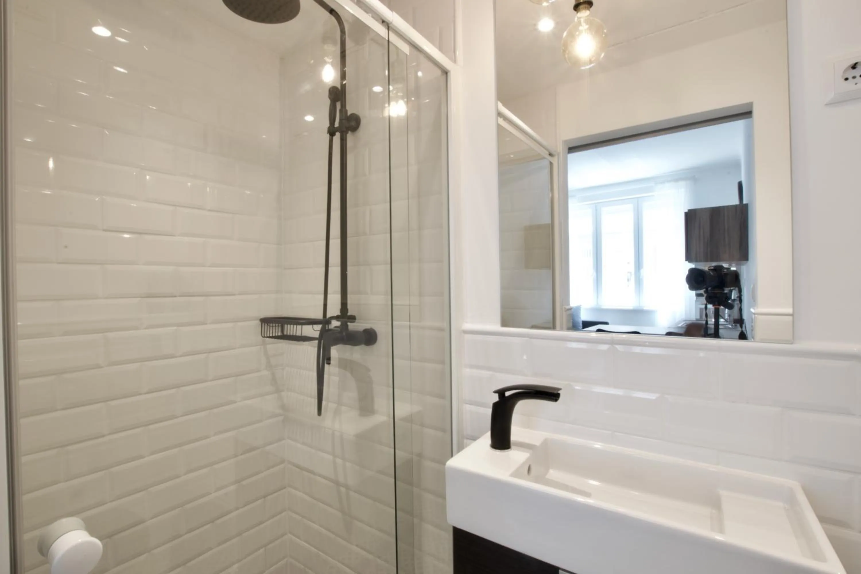 Bathroom in Standard Apartment by Hi5 - Régiposta