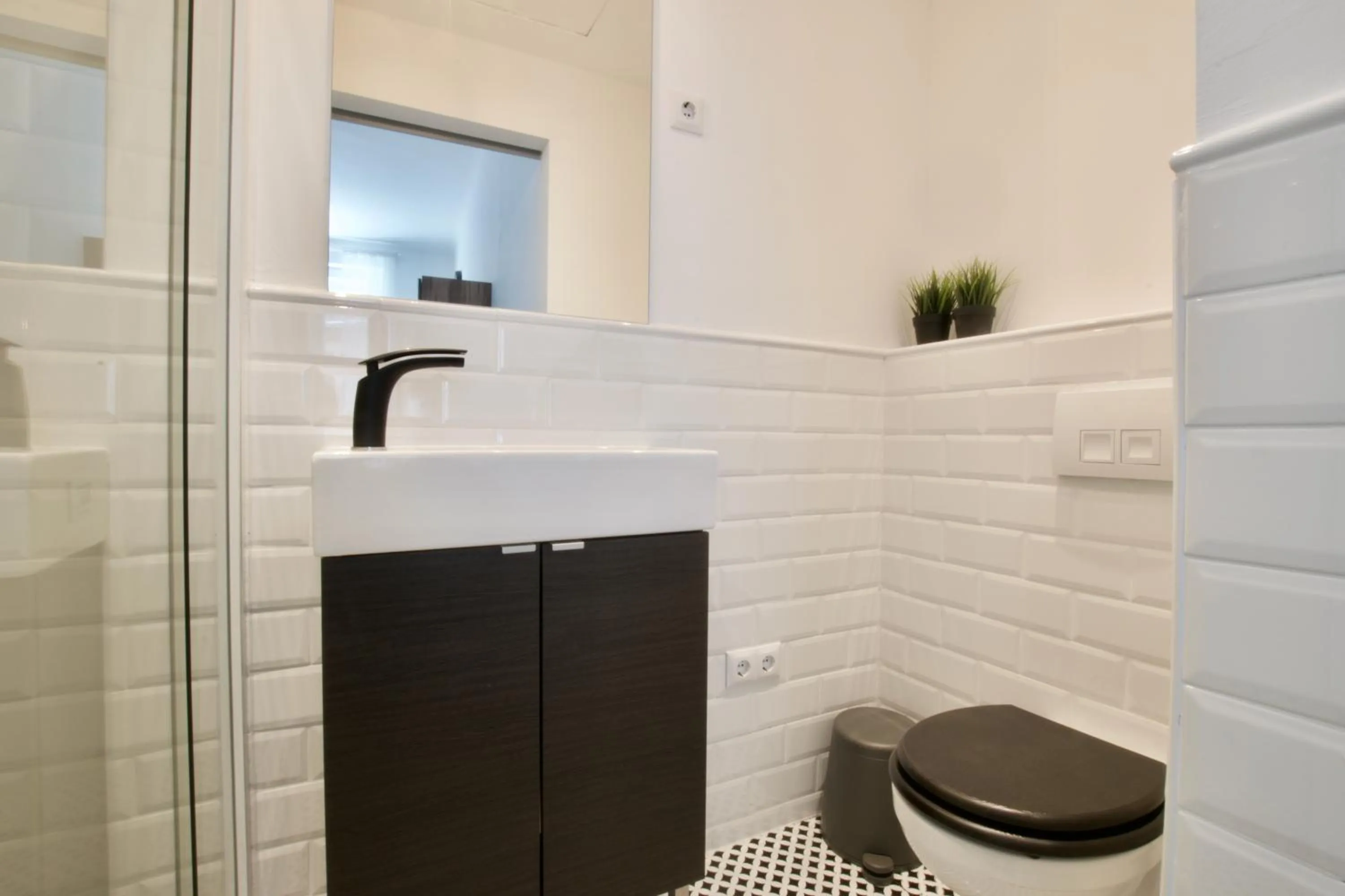 Bathroom in Standard Apartment by Hi5 - Régiposta