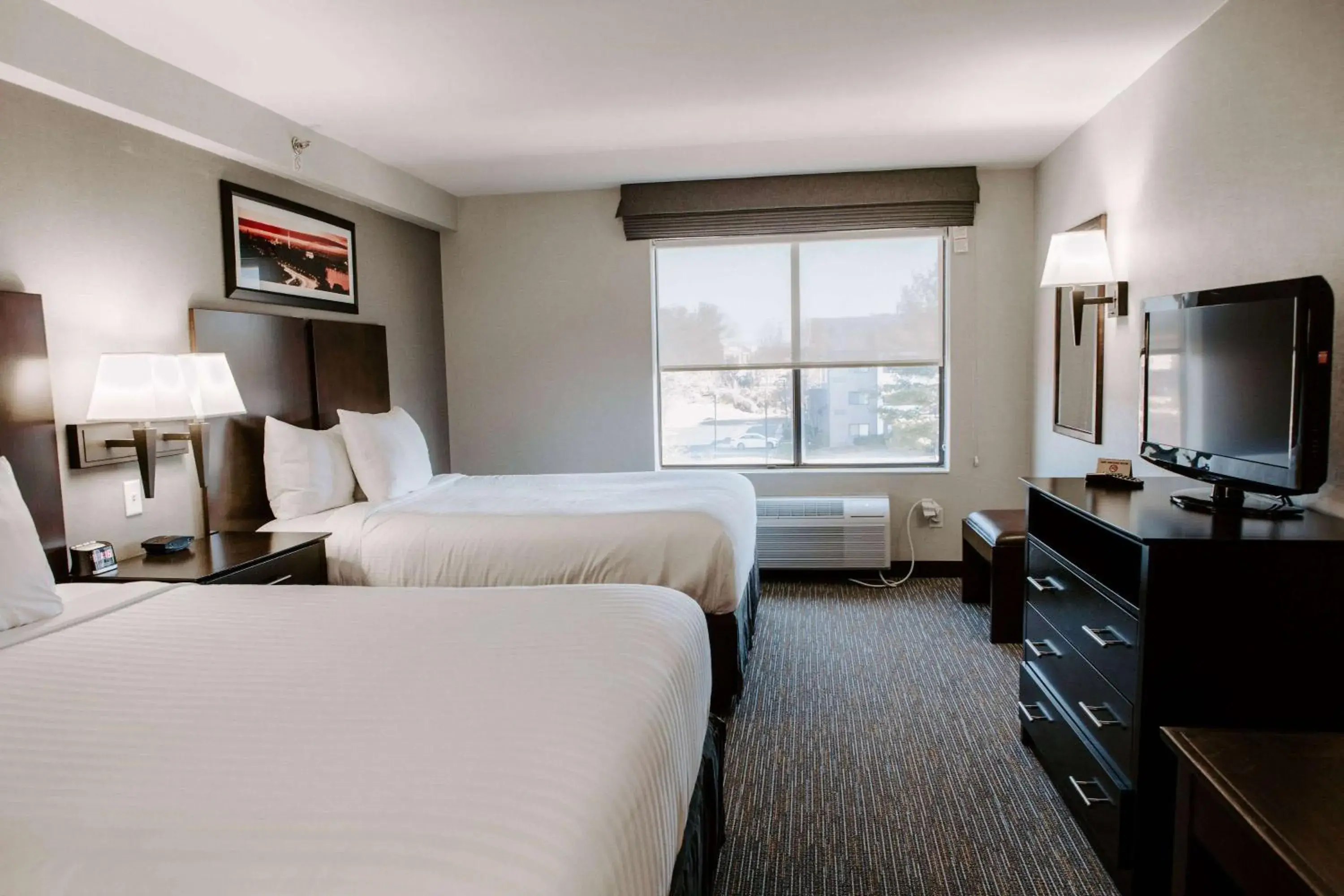 Photo of the whole room, Bed in Wingate by Wyndham - Dulles International Photo of the whole room, Bed in Wingate by Wyndham - Dulles International