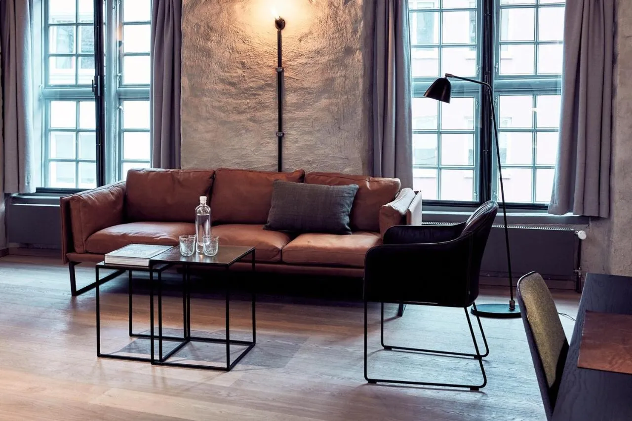 Seating area in Fisher's Loft Hotel