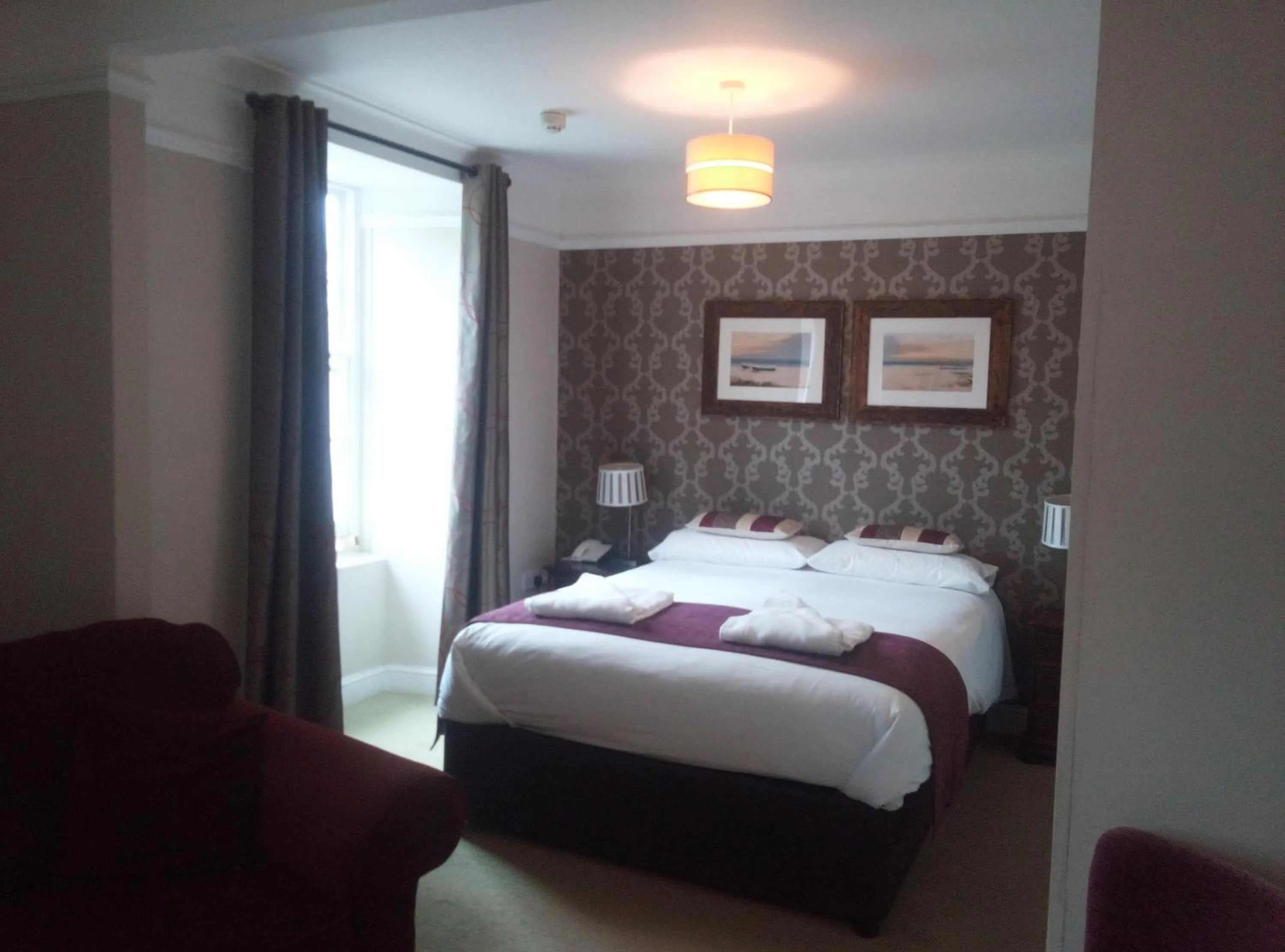 Photo of the whole room, Bed in The Grove