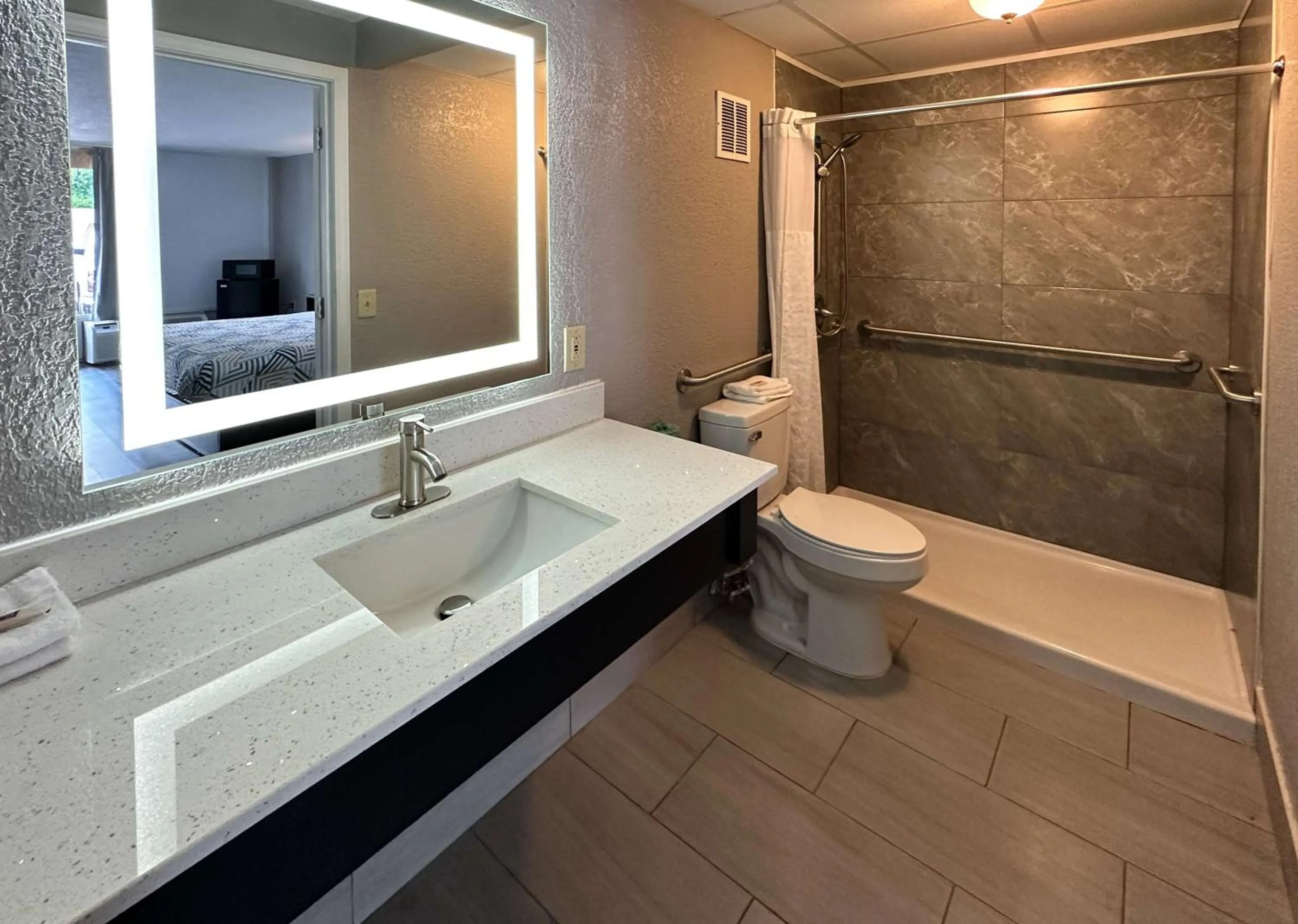 Bathroom in Motel 6 Spartanburg, SC Northwest Business 85