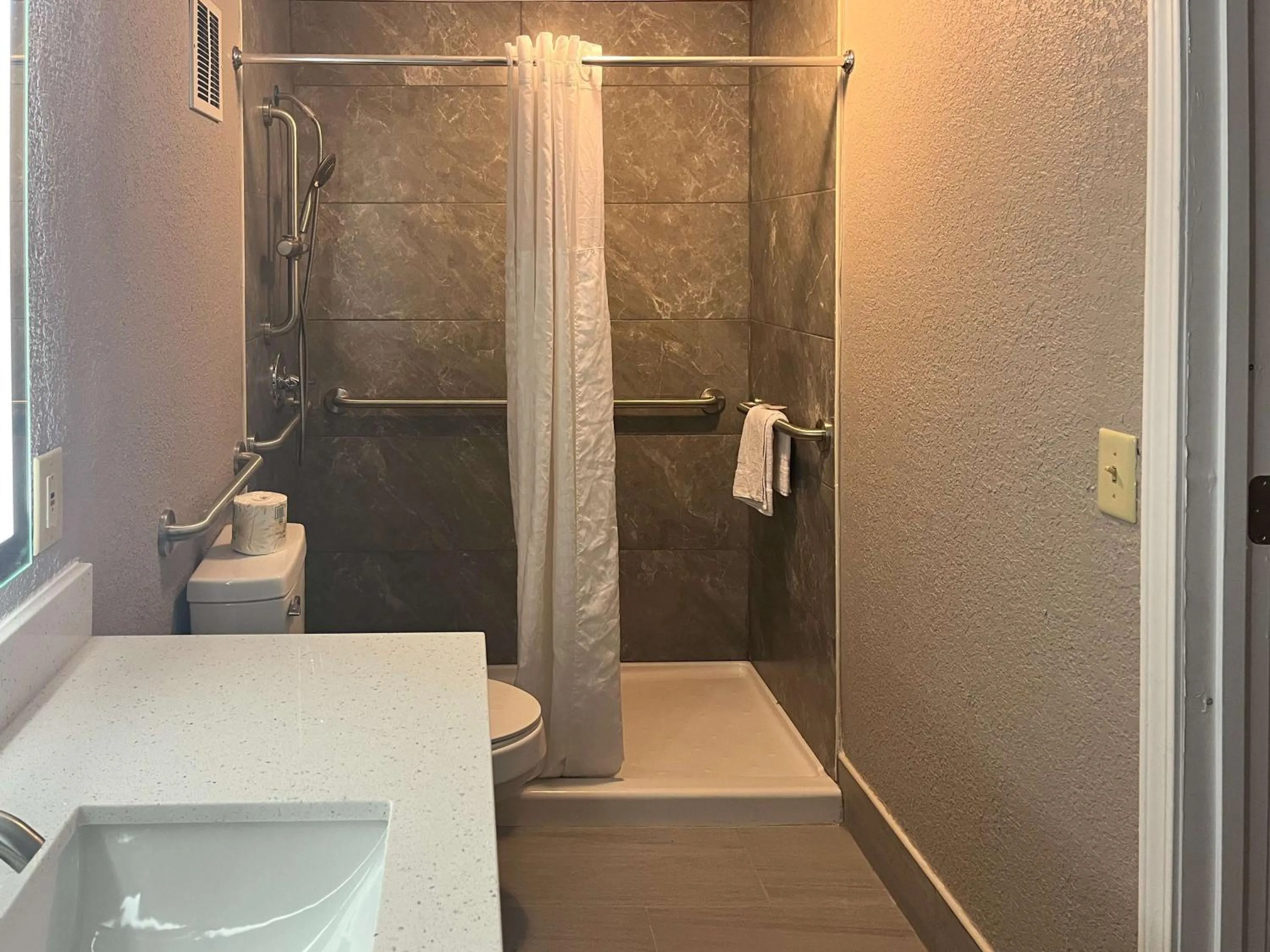 Bathroom in Motel 6 Spartanburg, SC Northwest Business 85