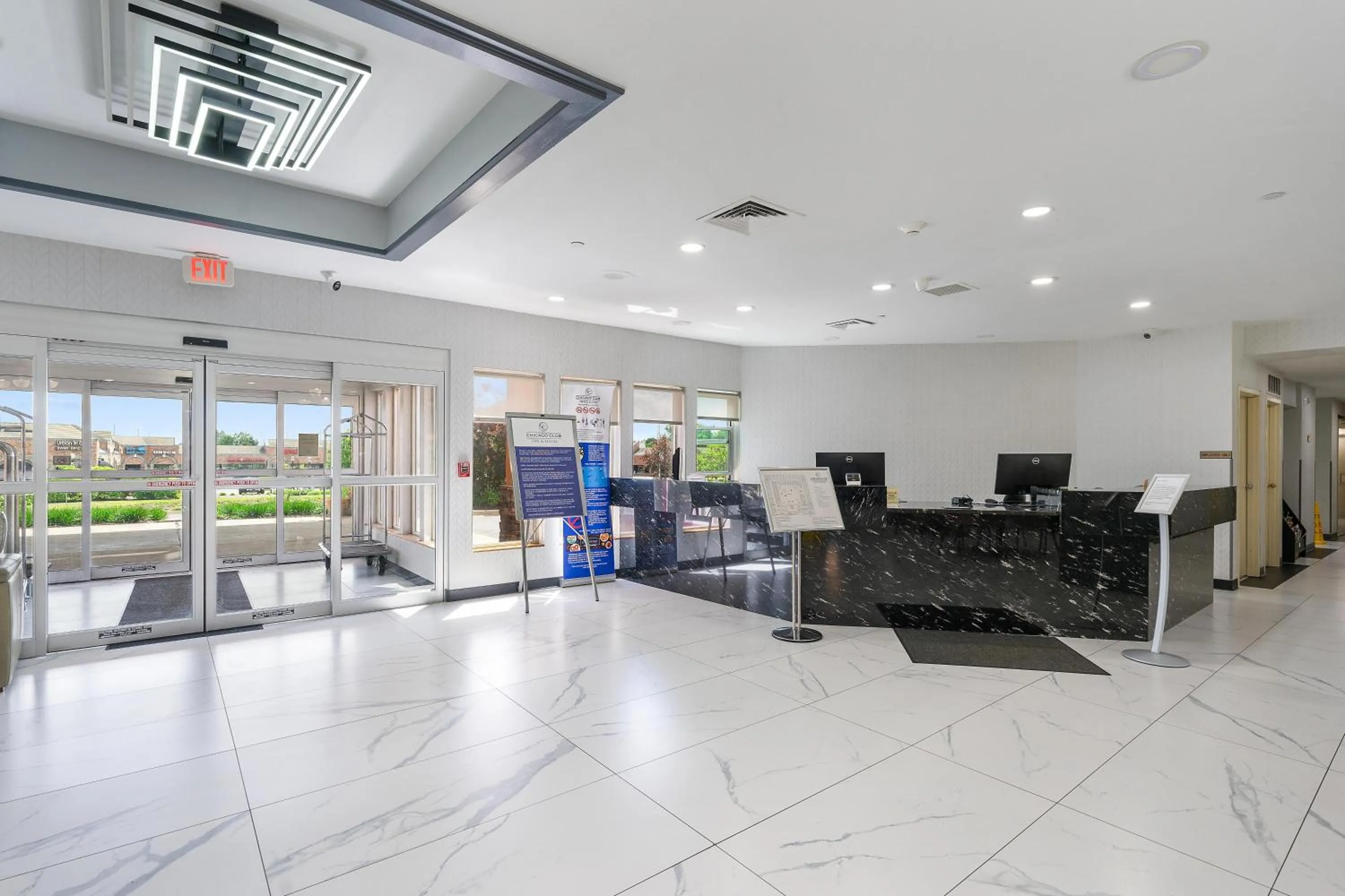 Chicago Club Inn & Suite