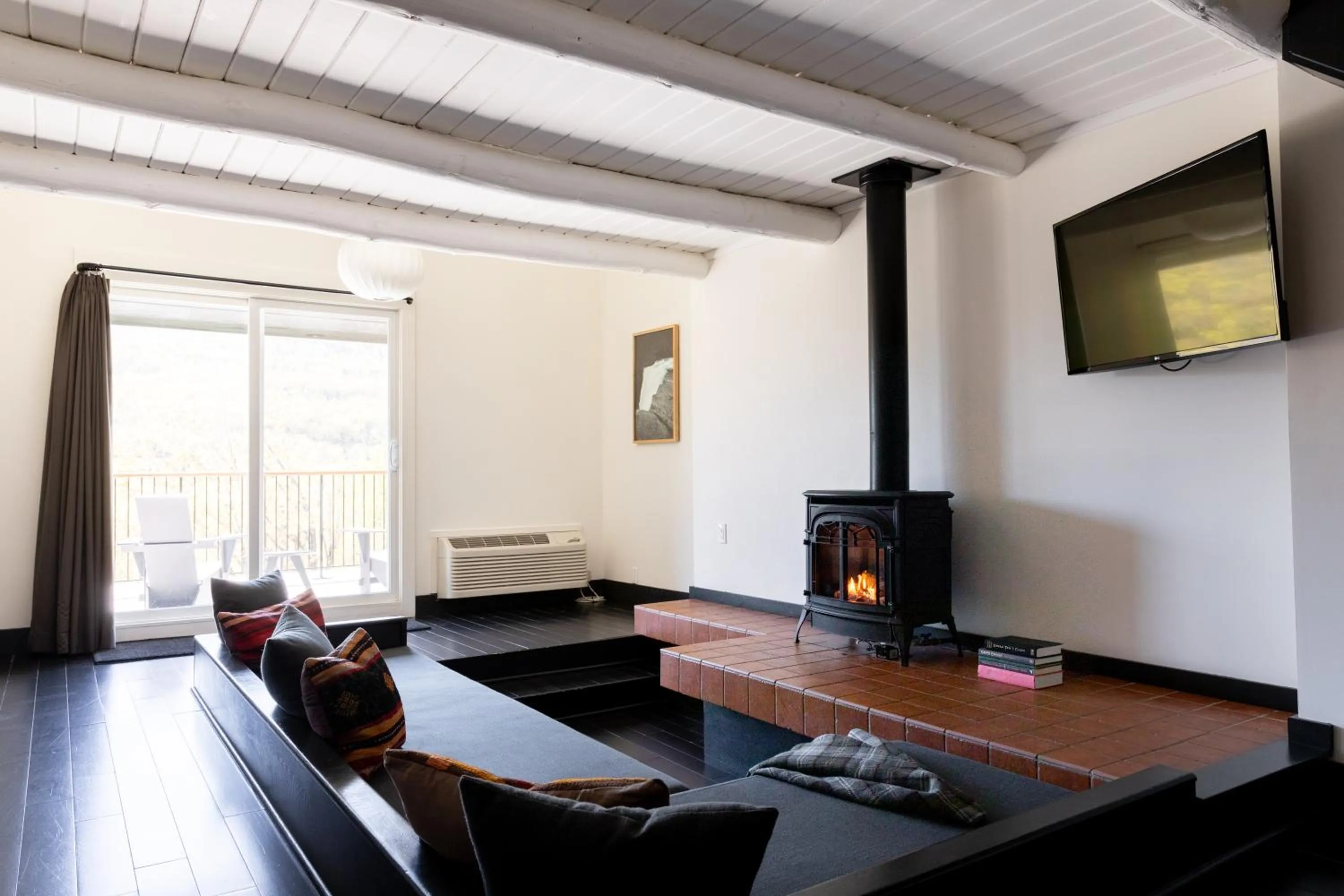 Balcony/Terrace in Scribner's Catskill Lodge, a Member of Design Hotels