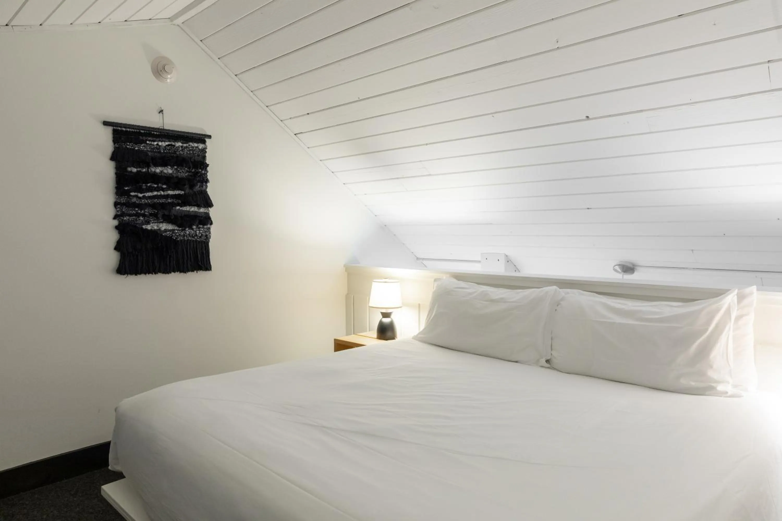 Bed in Scribner's Catskill Lodge, a Member of Design Hotels