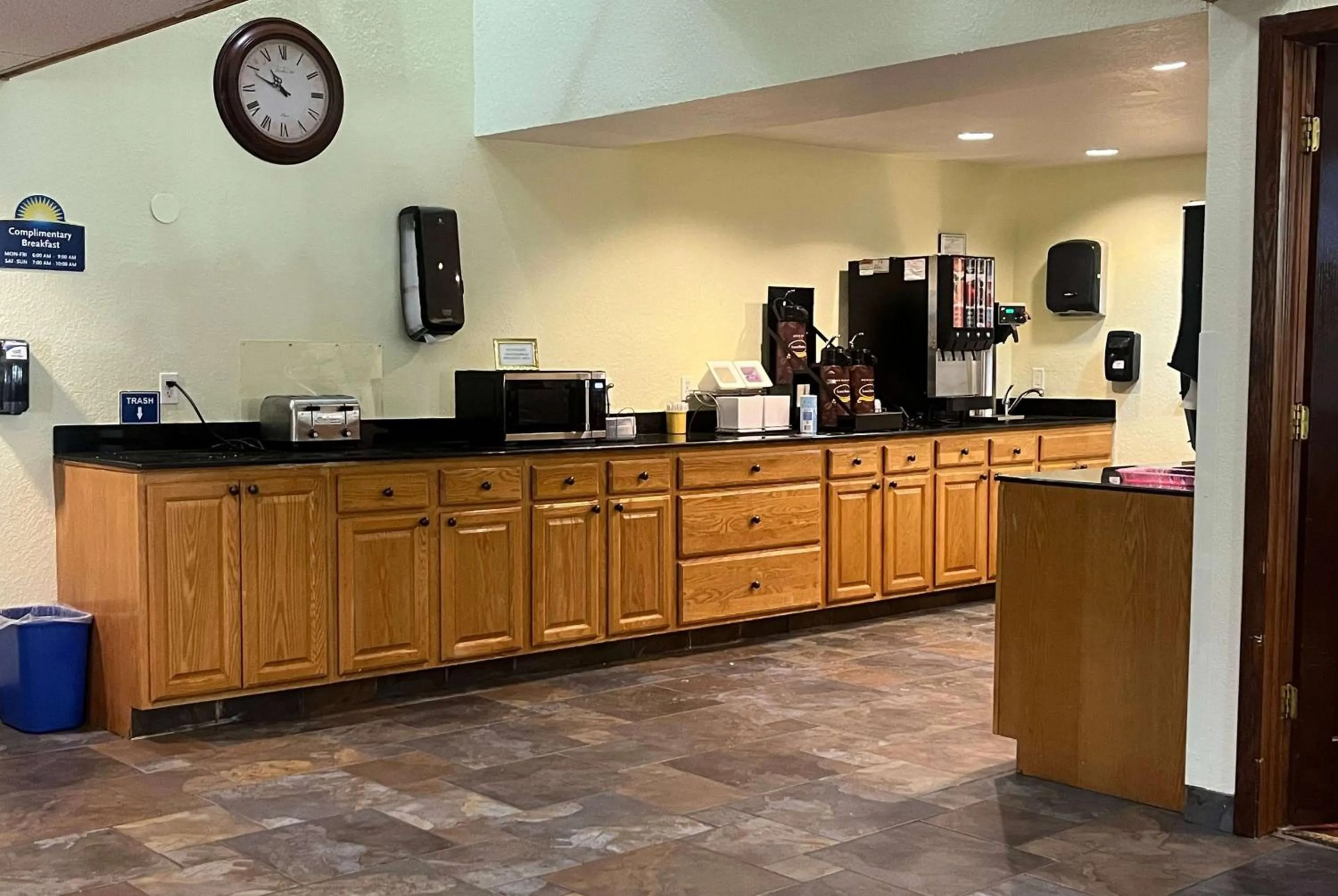 Breakfast in Days Inn by Wyndham Fort Dodge