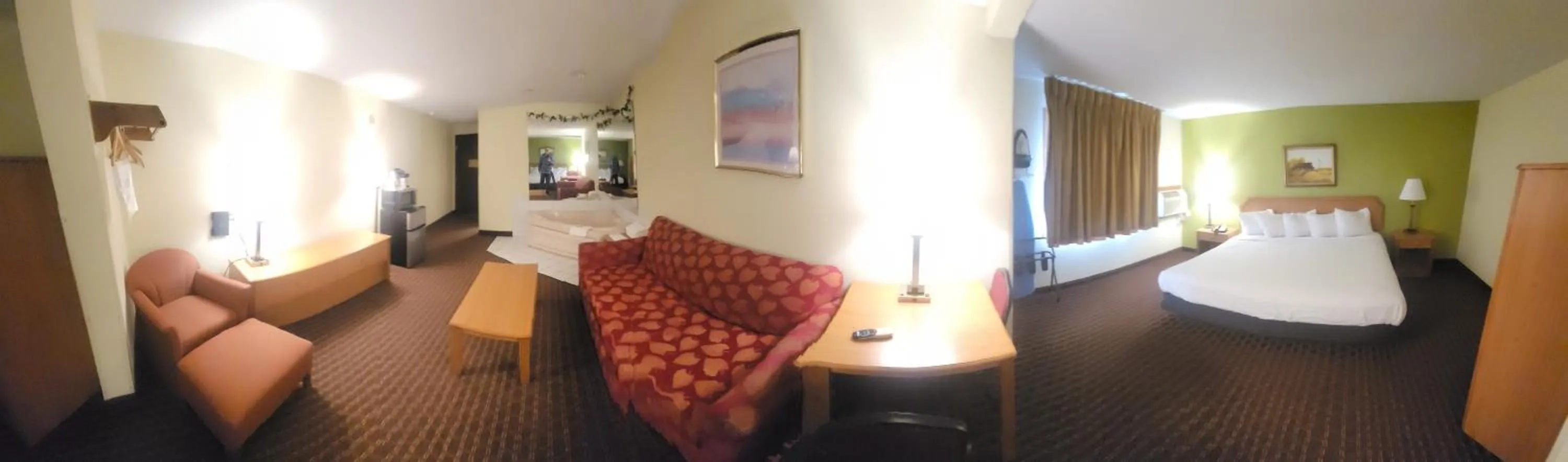 Bed in Days Inn by Wyndham Fort Dodge