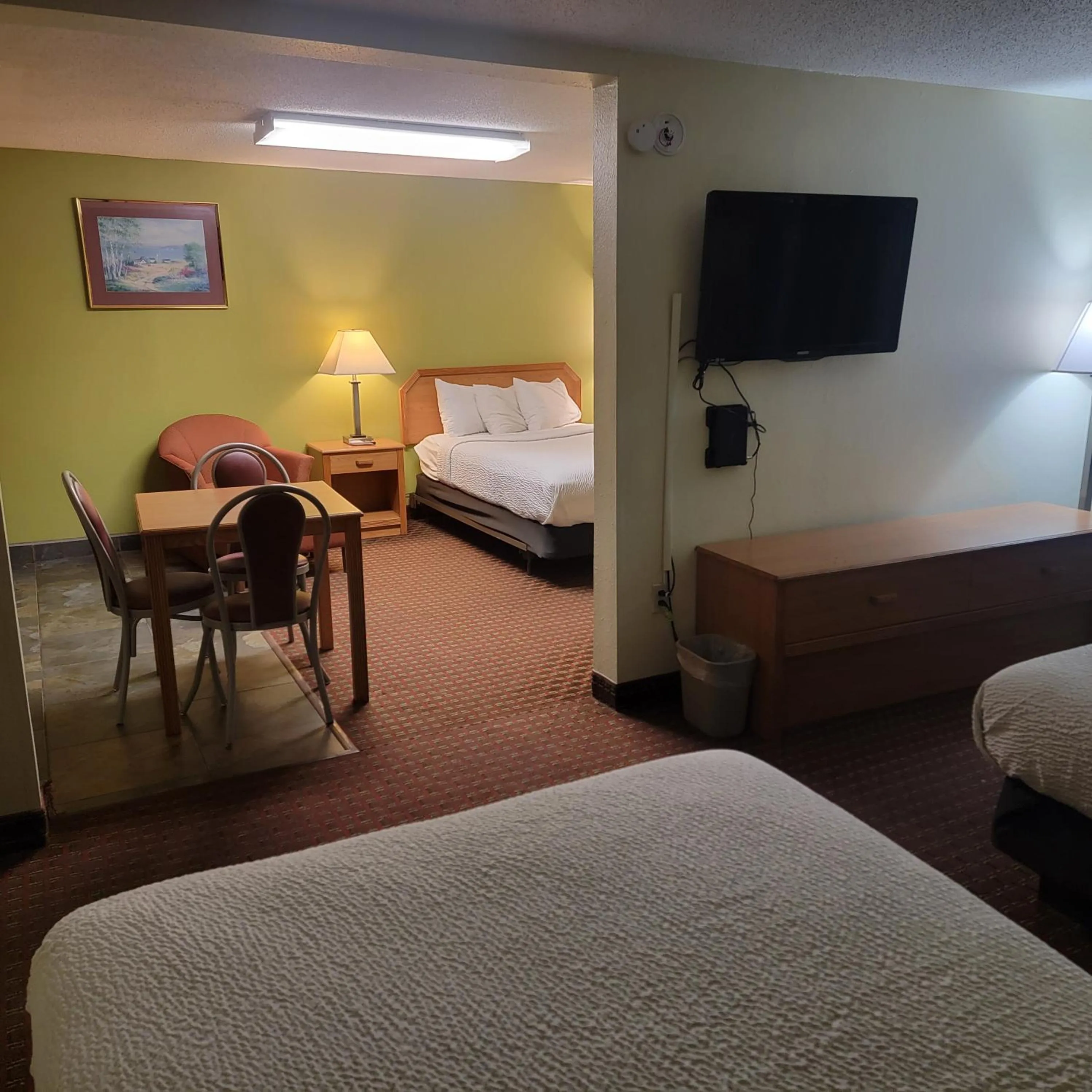 Bed in Days Inn by Wyndham Fort Dodge