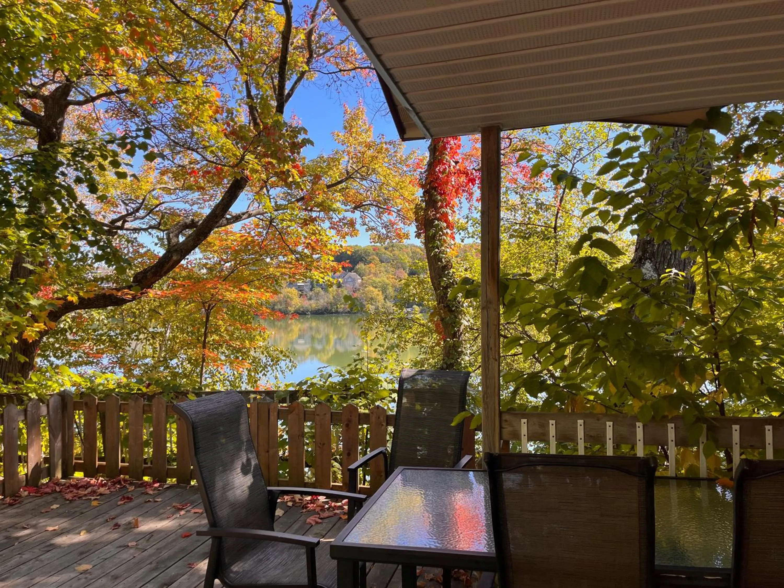 Patio in Camping Chalets Lac St-Augustin
