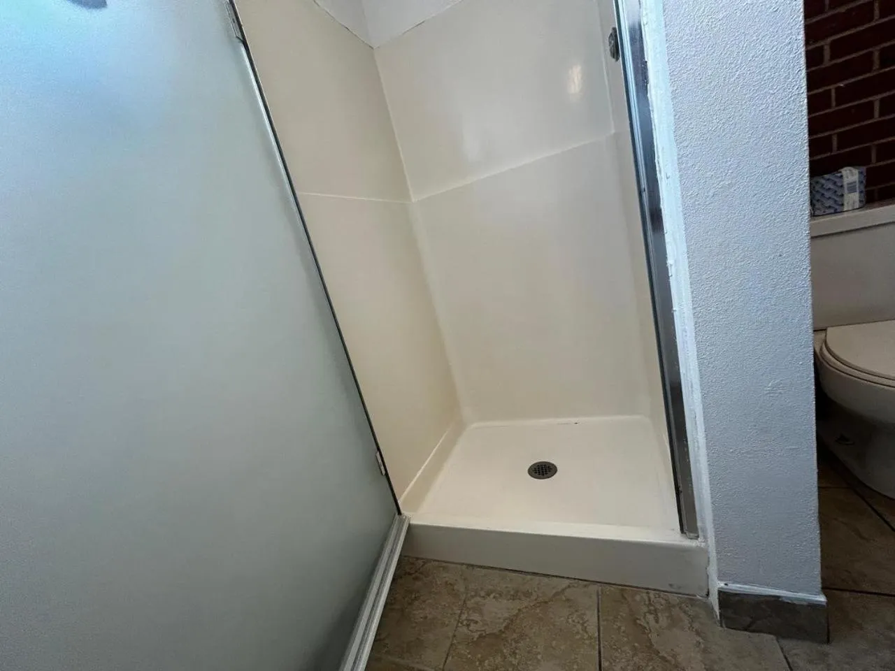 Bathroom in Travelers Inn by OYO Longview Kelso