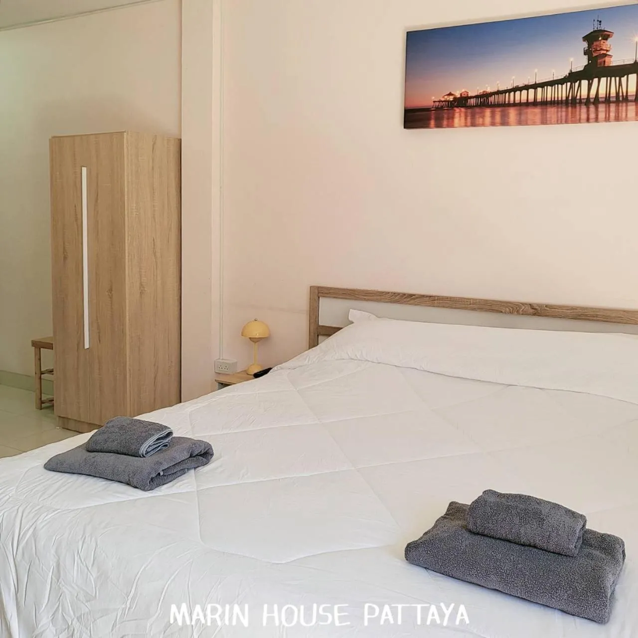 Queen Room in Marin House Pattaya