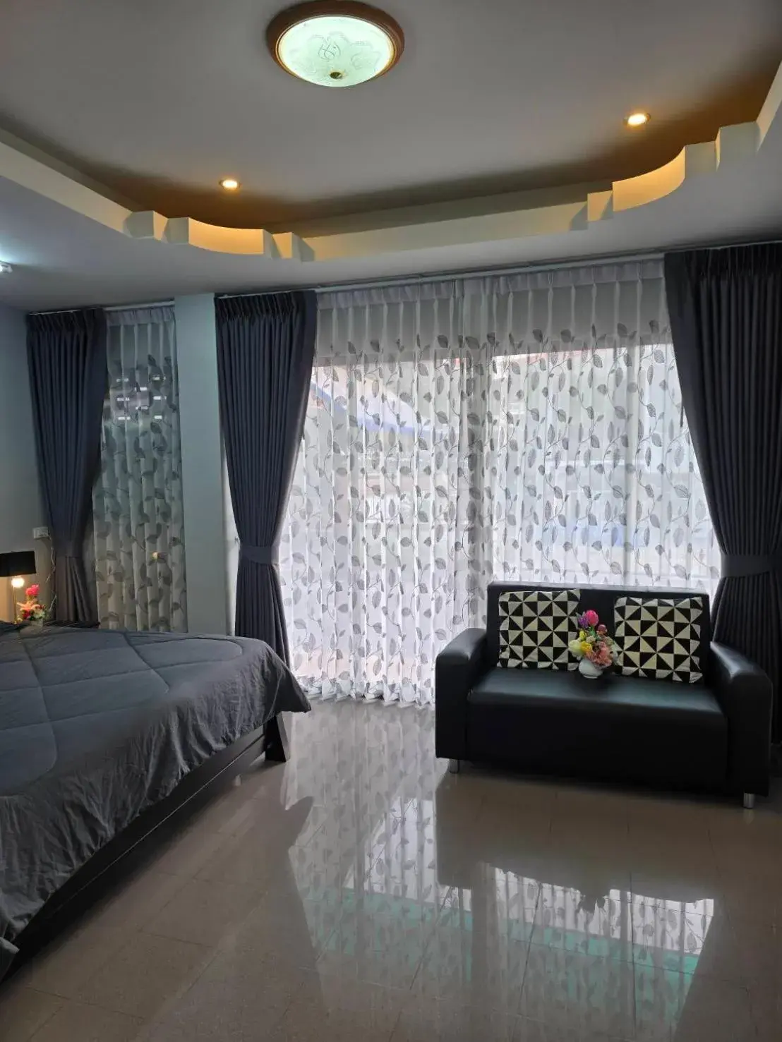 Deluxe King Suite in Marin House Pattaya Deluxe King Suite in Marin House Pattaya