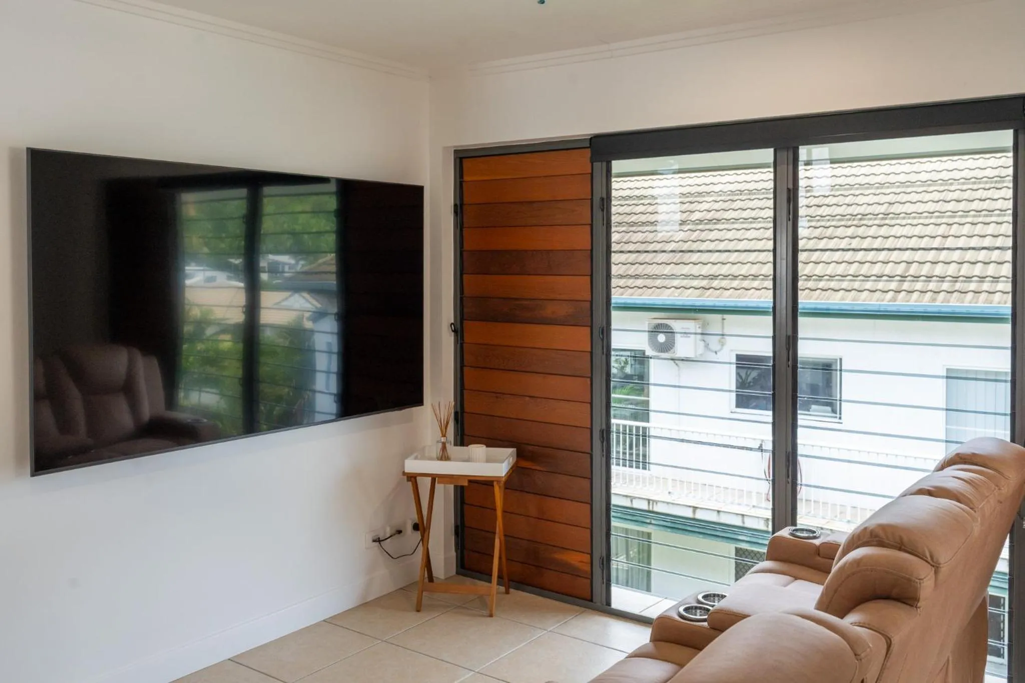 TV and multimedia in Sea Point on Trinity Beach