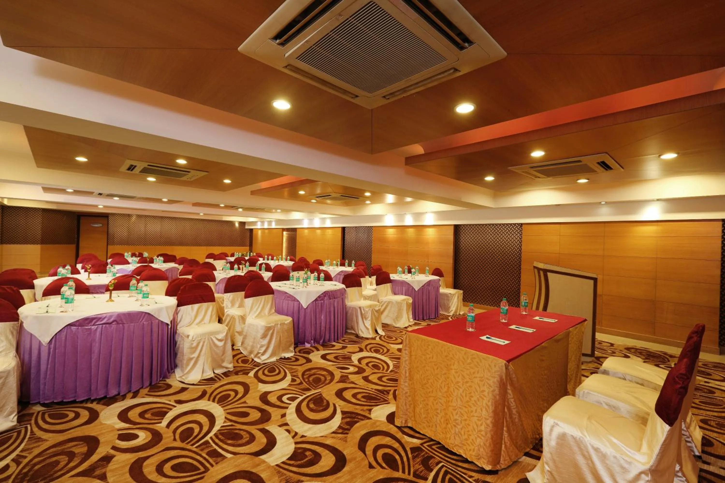 Banquet/Function facilities in Hotel Pai Vista