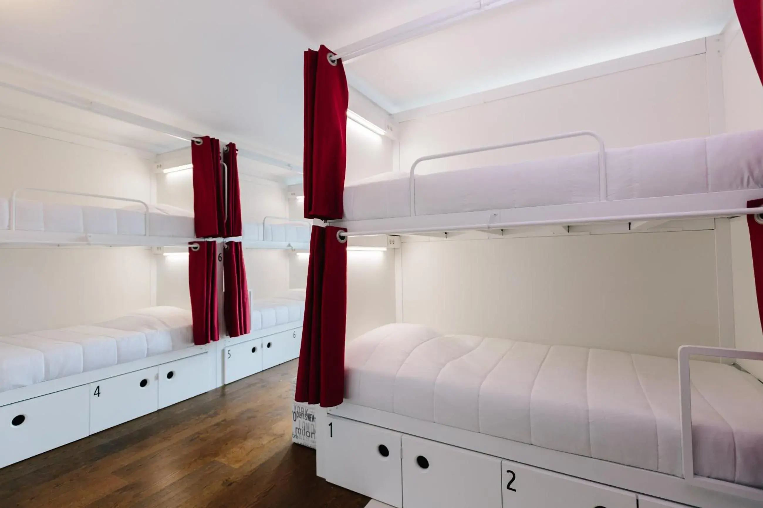 Bedroom, Bed in Lisbon South Hostel Bedroom, Bed in Lisbon South Hostel