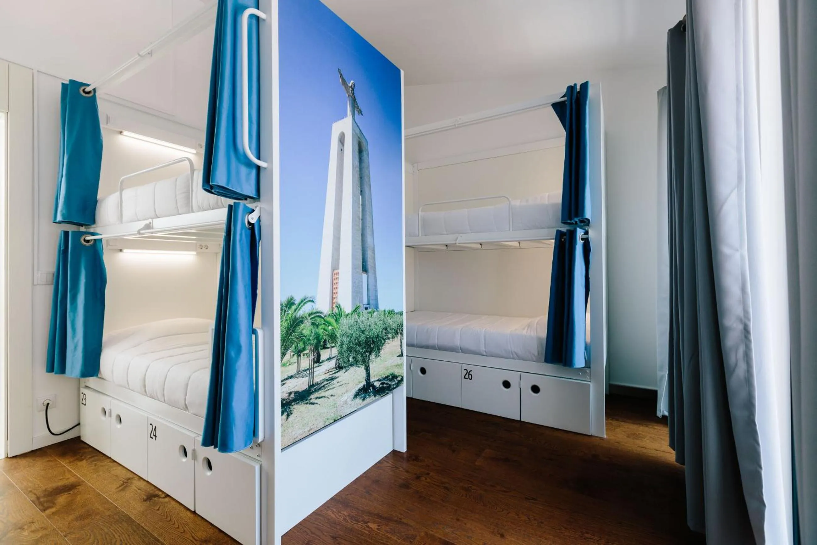 Bedroom, Bed in Lisbon South Hostel