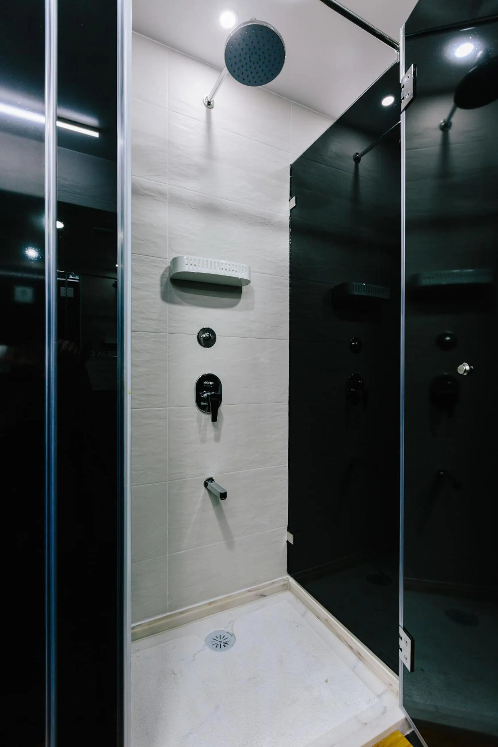 Bathroom in Lisbon South Hostel