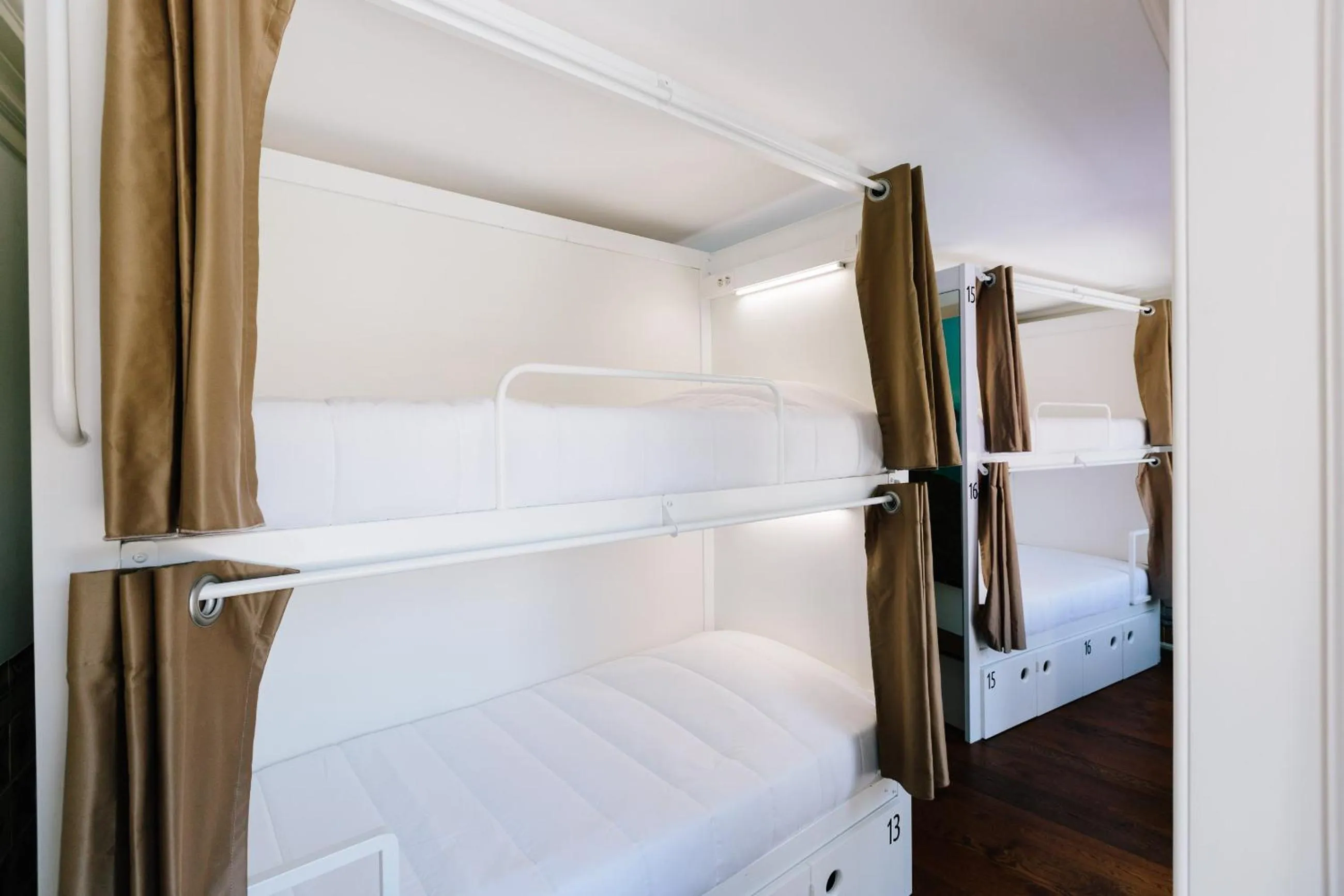 Bedroom, Bed in Lisbon South Hostel