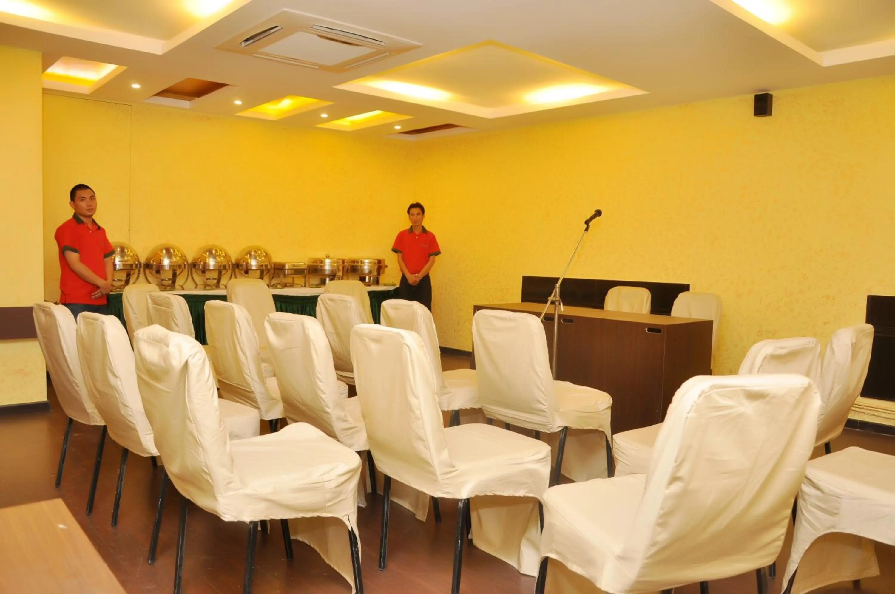Meeting/conference room in Nayagara Hotel