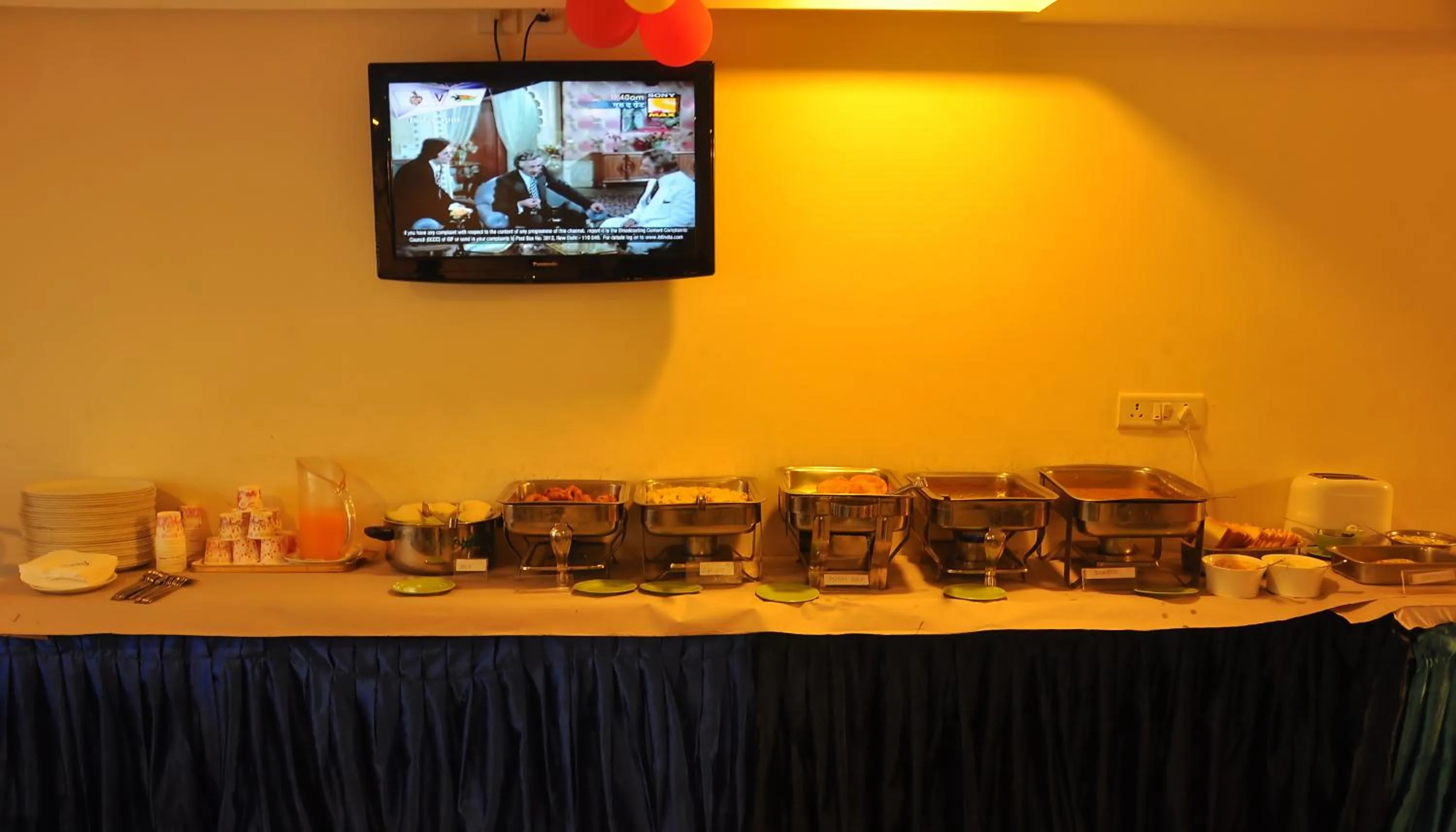 Buffet breakfast in Nayagara Hotel