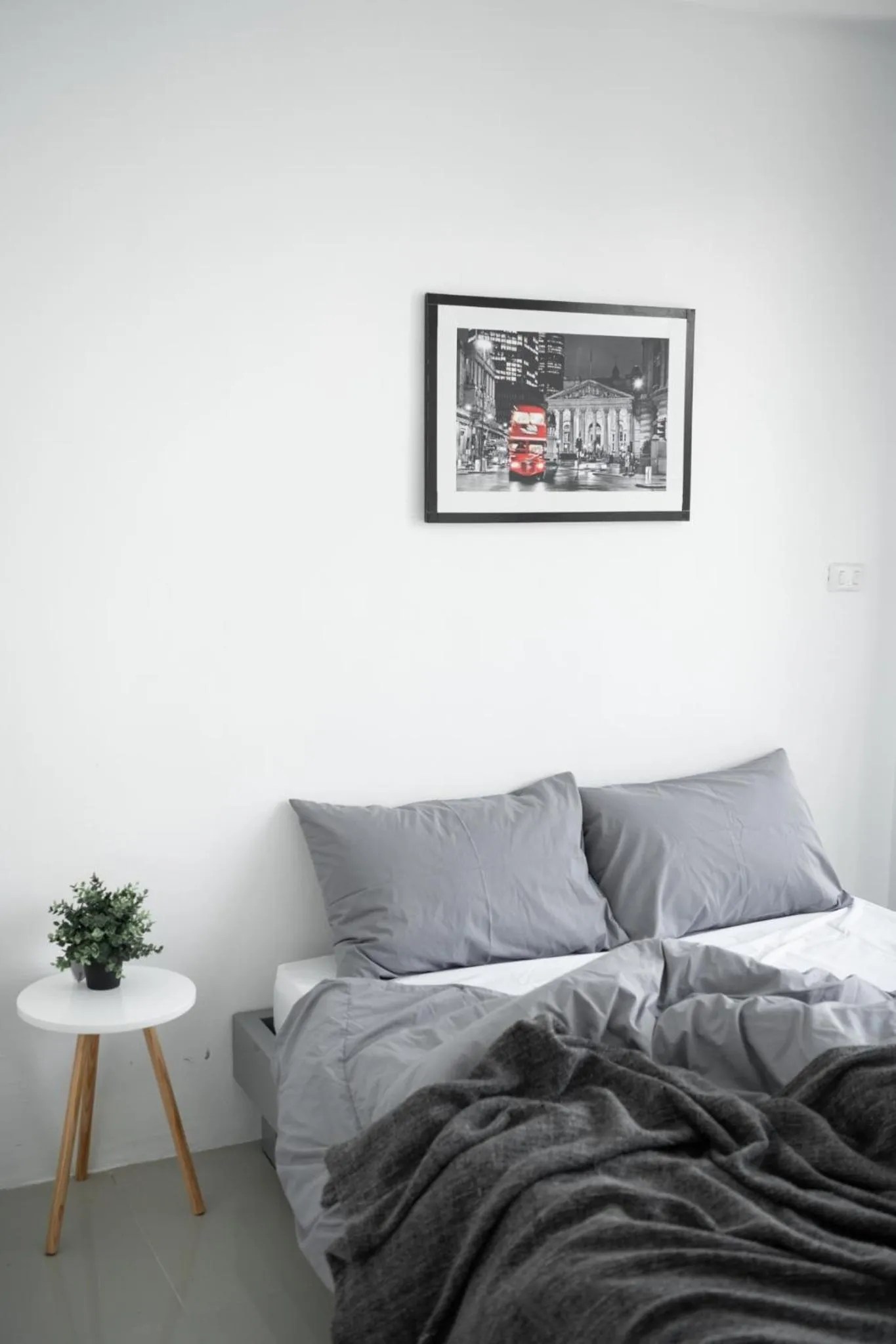 Bed in Studio 41 Salaya-Sai4