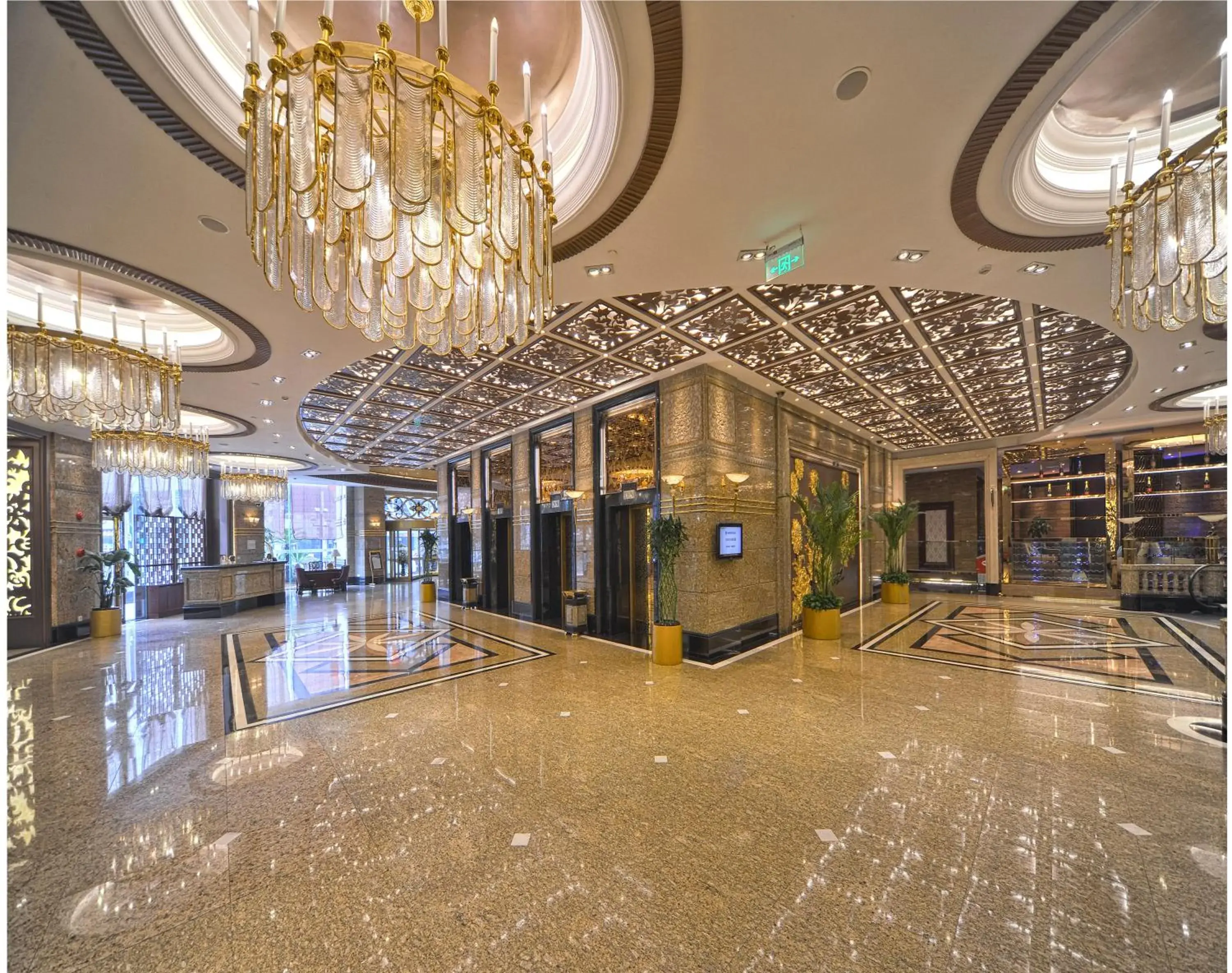 Lobby or reception in Central Hotel Shanghai - Nanjing Road Lobby or reception in Central Hotel Shanghai - Nanjing Road