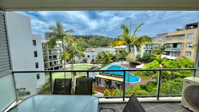 Swell Resort Burleigh Heads