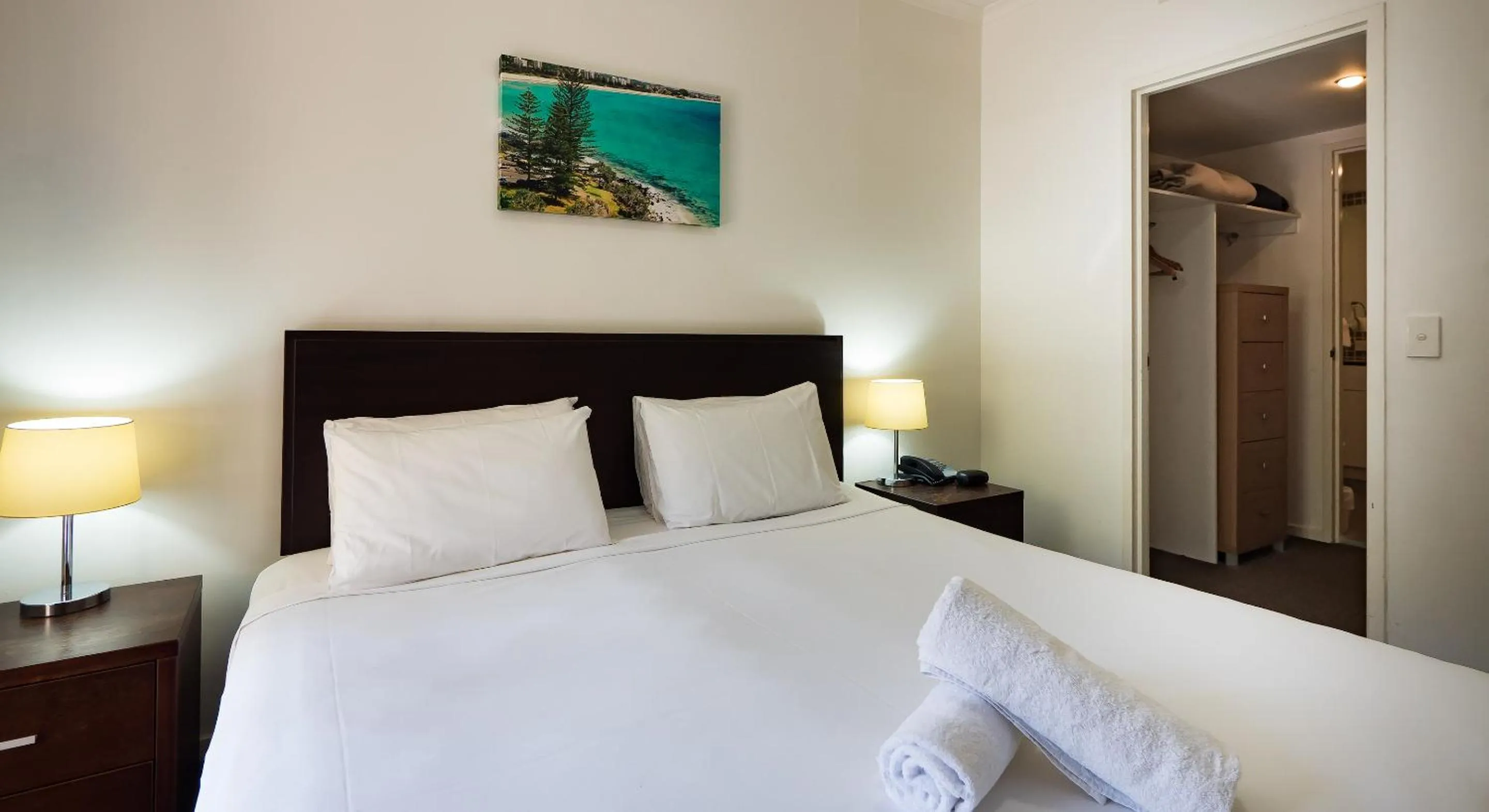 Bed in Swell Resort Burleigh Heads