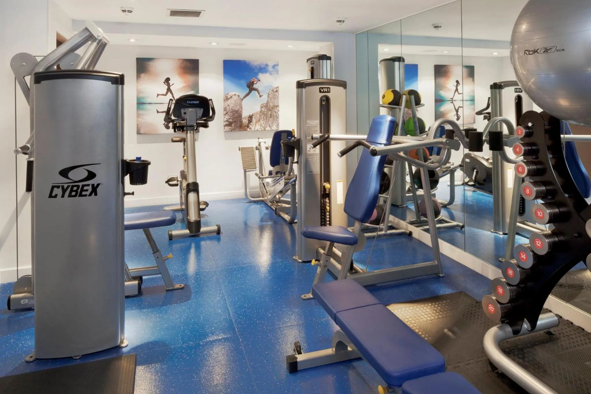 Fitness centre/facilities in Hotel Indigo London Hyde Park Paddington by IHG