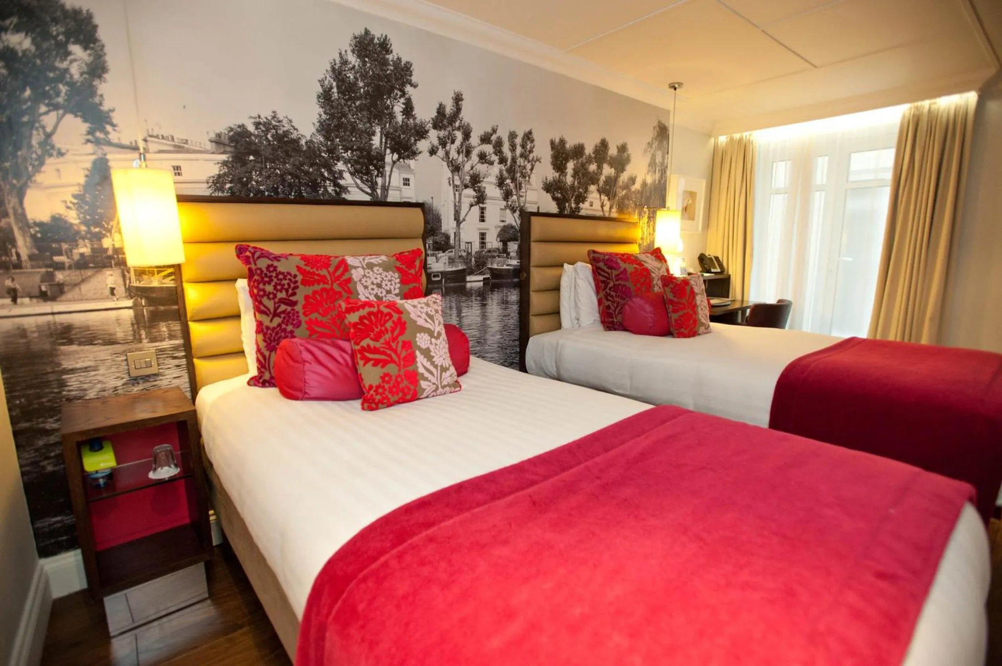 Photo of the whole room, Bed in Hotel Indigo London Hyde Park Paddington by IHG