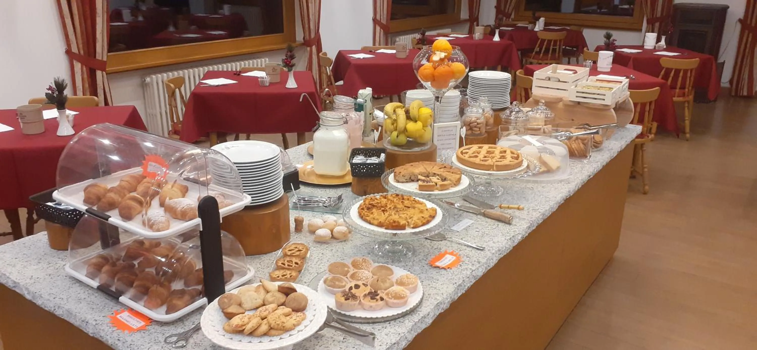 Buffet breakfast in Hotel Miramonti