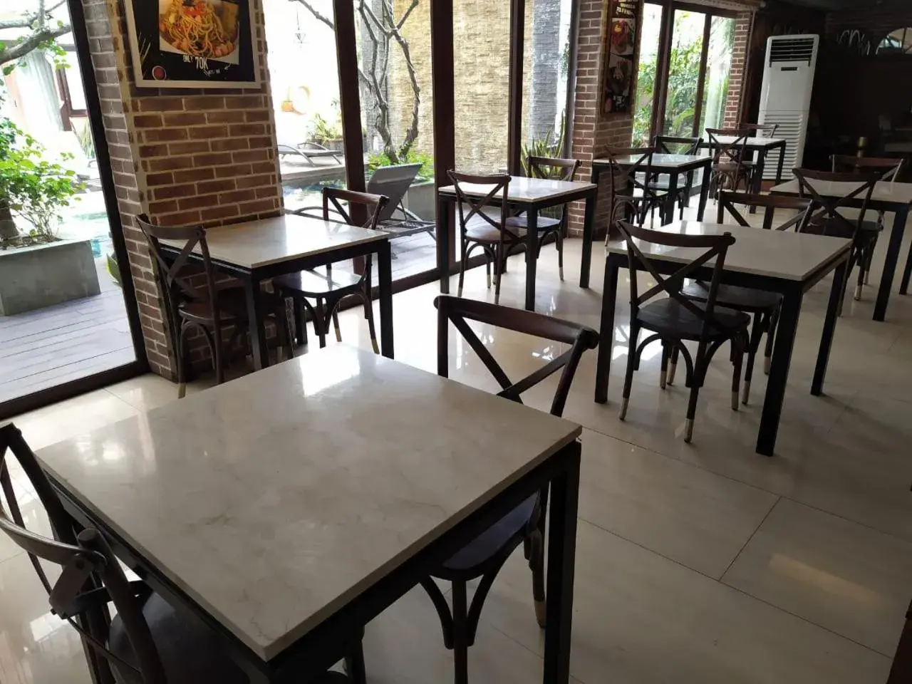 Restaurant/places to eat in d'primahotel Seminyak Restaurant/places to eat in d'primahotel Seminyak