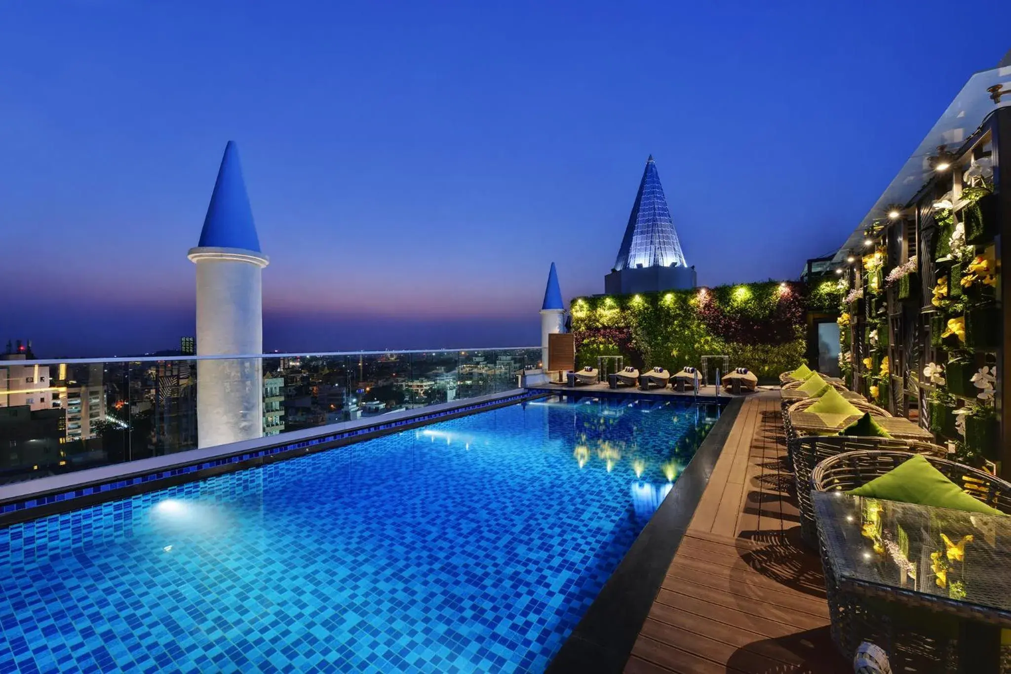 Swimming pool in The Fern Residency, Jaipur Swimming pool in The Fern Residency, Jaipur
