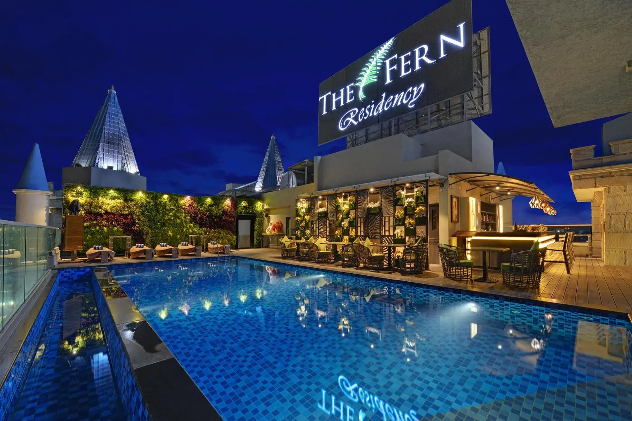 Swimming pool in The Fern Residency, Jaipur Swimming pool in The Fern Residency, Jaipur
