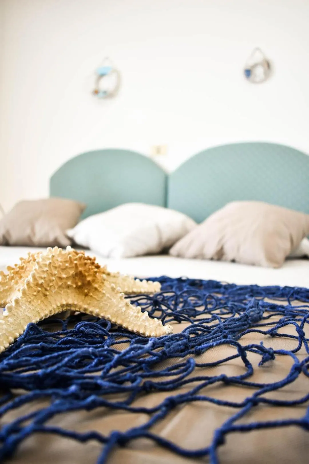 Bed in Hotel Embassy